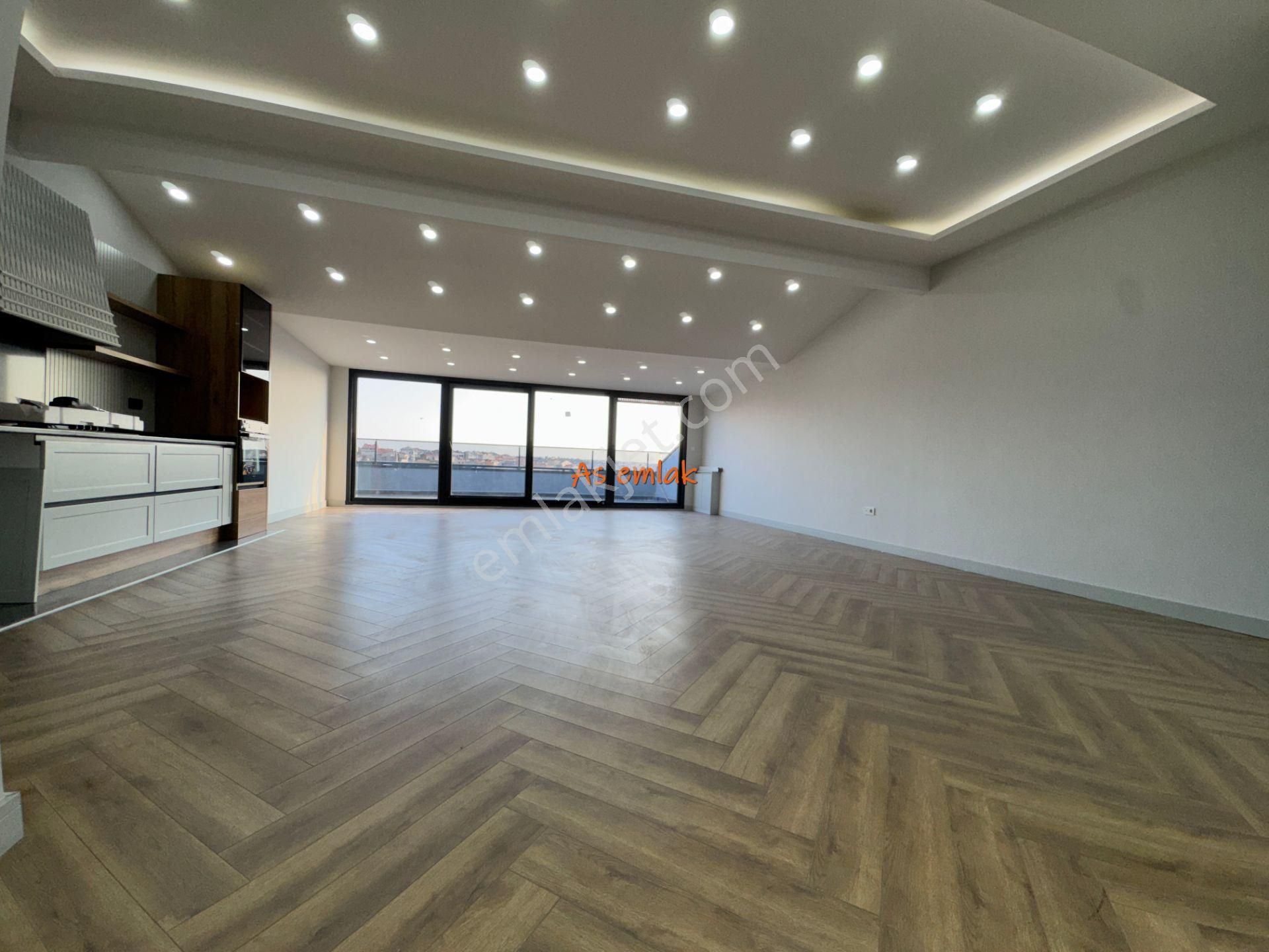 As Emlaktan 4+2 Sultantepe Deniz Manzaral 310m2 Otoparklı Dublex - Görsel 6