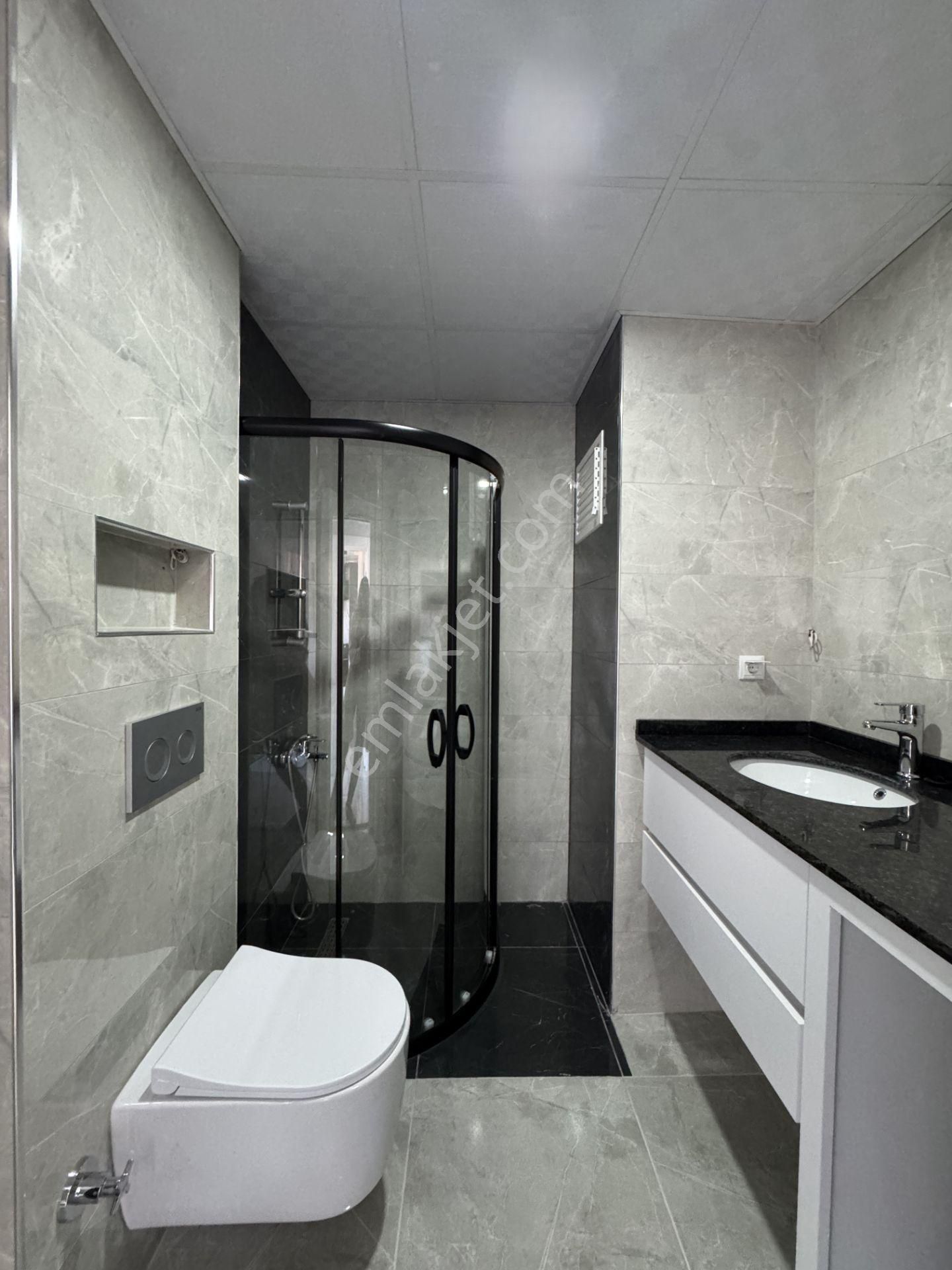 Yenigünde Mevlana Caddesi Yakını Lüks 1+1 Arakat Daire - Görsel 17