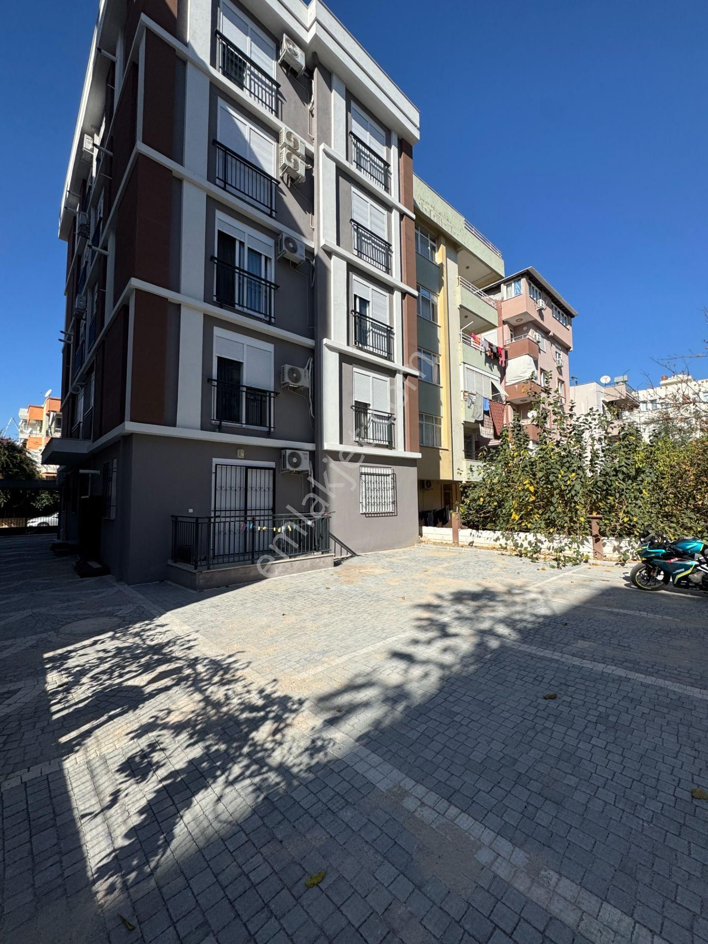 Yenigünde Mevlana Caddesi Yakını Lüks 1+1 Arakat Daire - Görsel 22