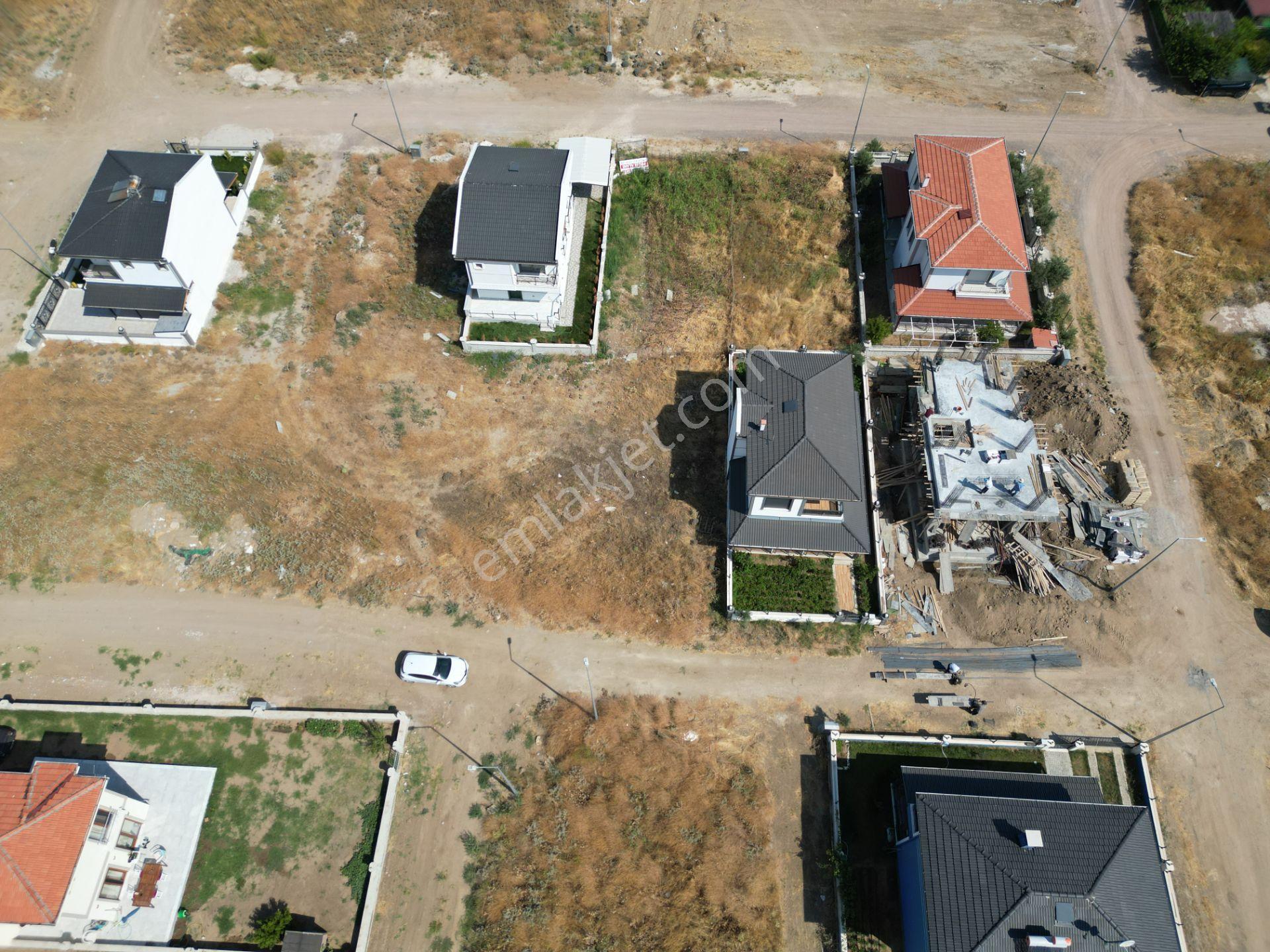 Ayvalık Altınova' Da Satılık Villa İmarlı Arsa - Görsel 3