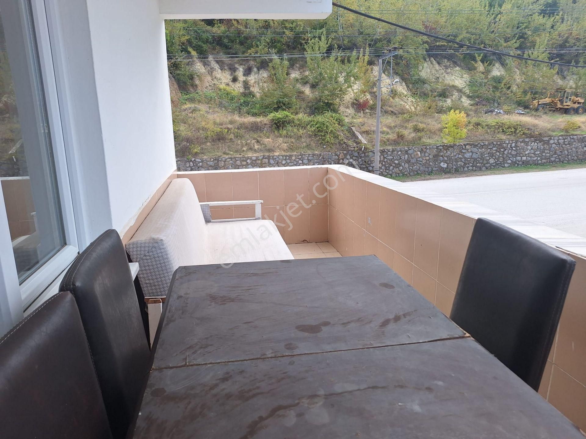 Yalova Çınarcık Harmanlarda Kiralık 2+1 Eşyalı Daire - Görsel 12