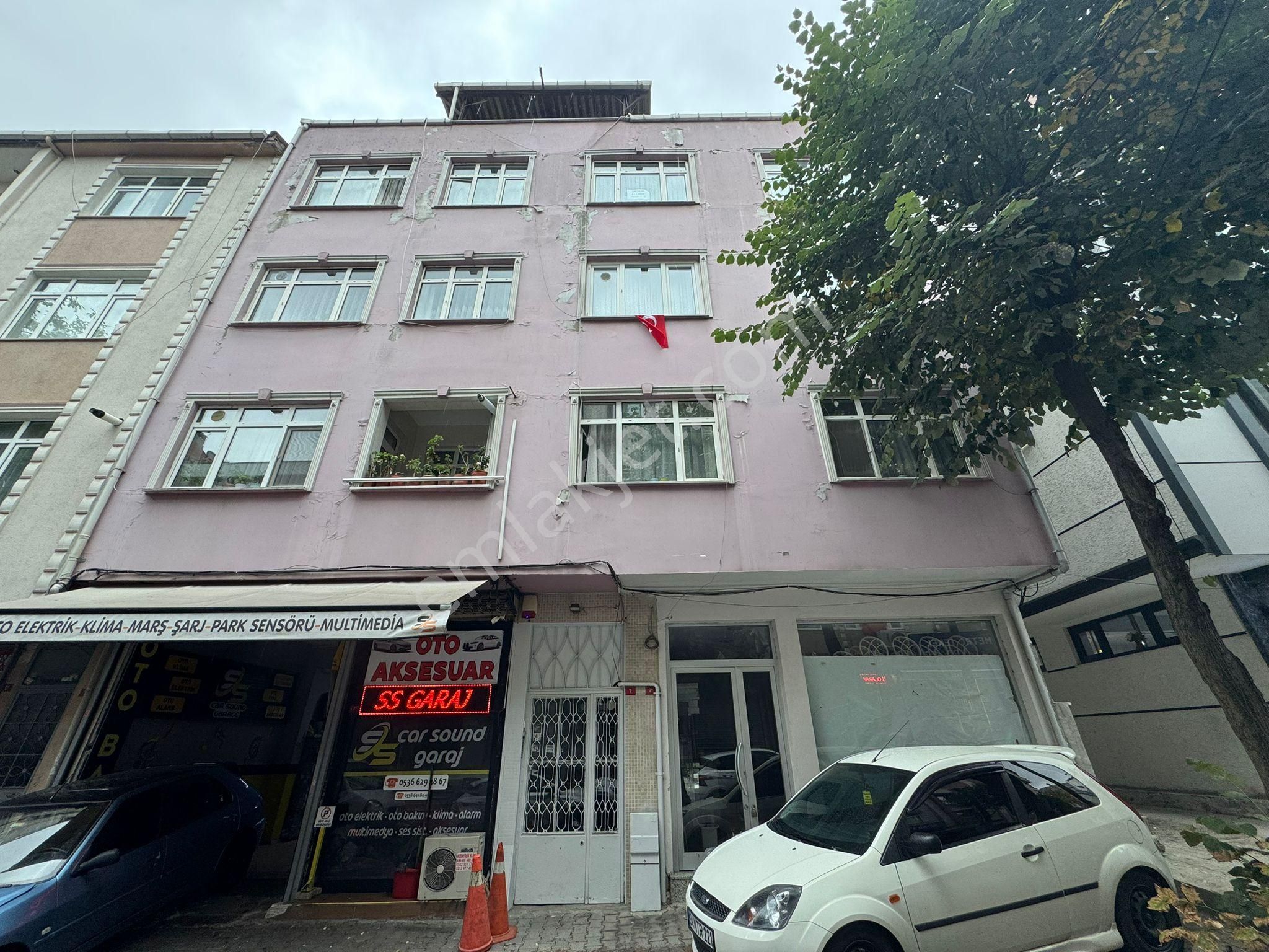 Mollateam Bayrampaşa Murat Mah Cumhuriyet Cad Güzel Konumda Satılık Daire - Görsel 2