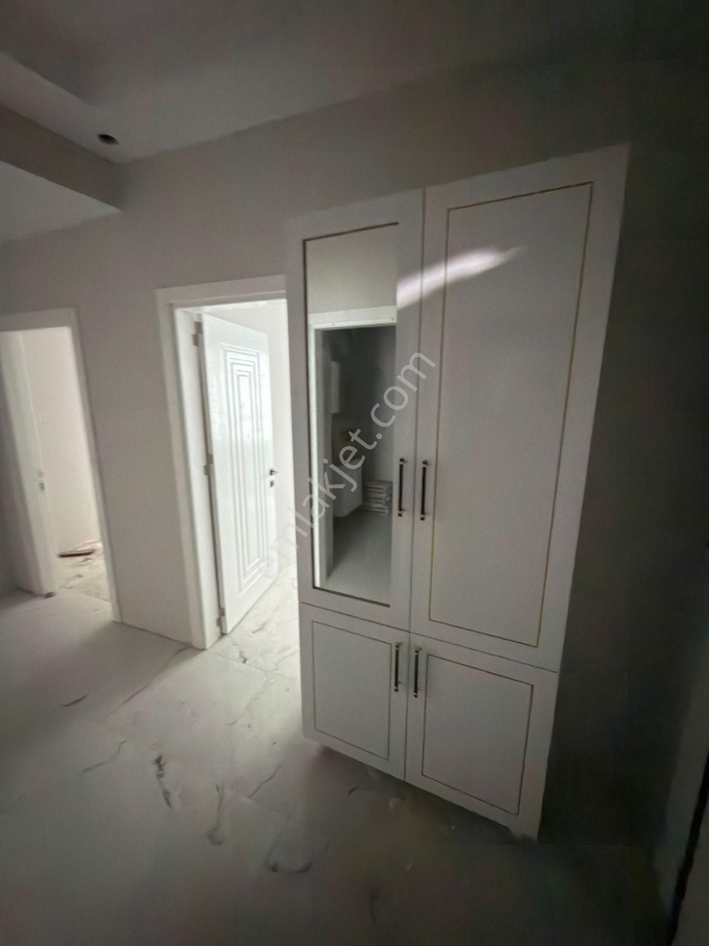 Barak Emlak'tan Eski Avm Arkası Satılık 2+1 Daireler