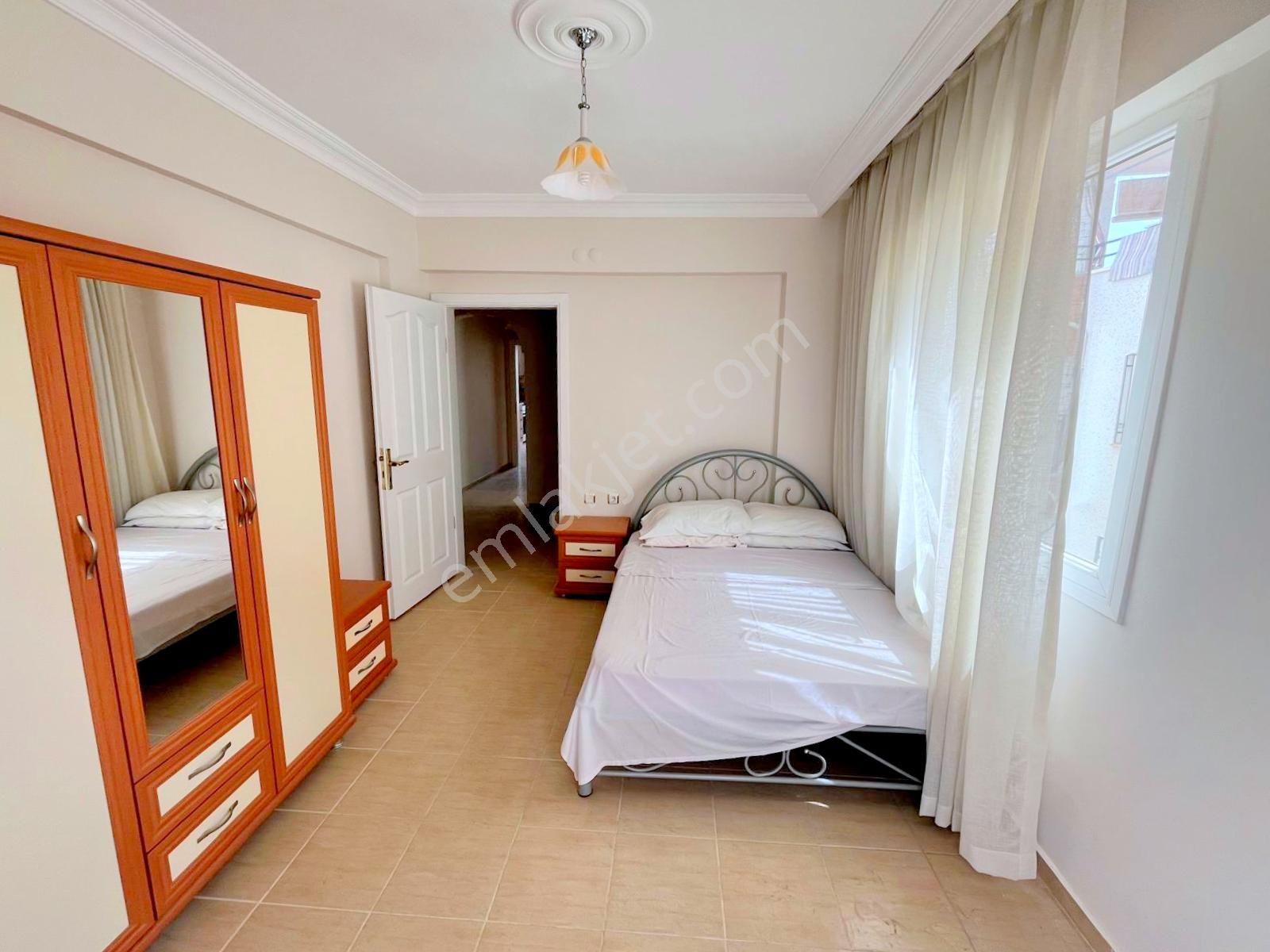 Didim Çamlıkta Satılık Denize Yakın 3+1 Eşyalı Dublex - Görsel 3