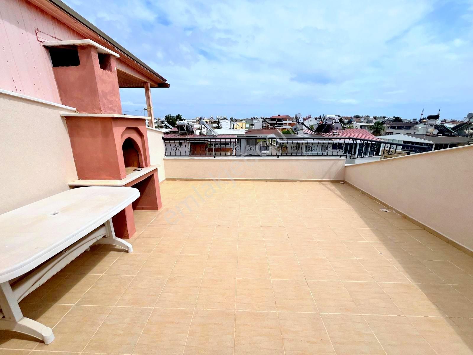 Didim Çamlıkta Satılık Denize Yakın 3+1 Eşyalı Dublex - Görsel 4