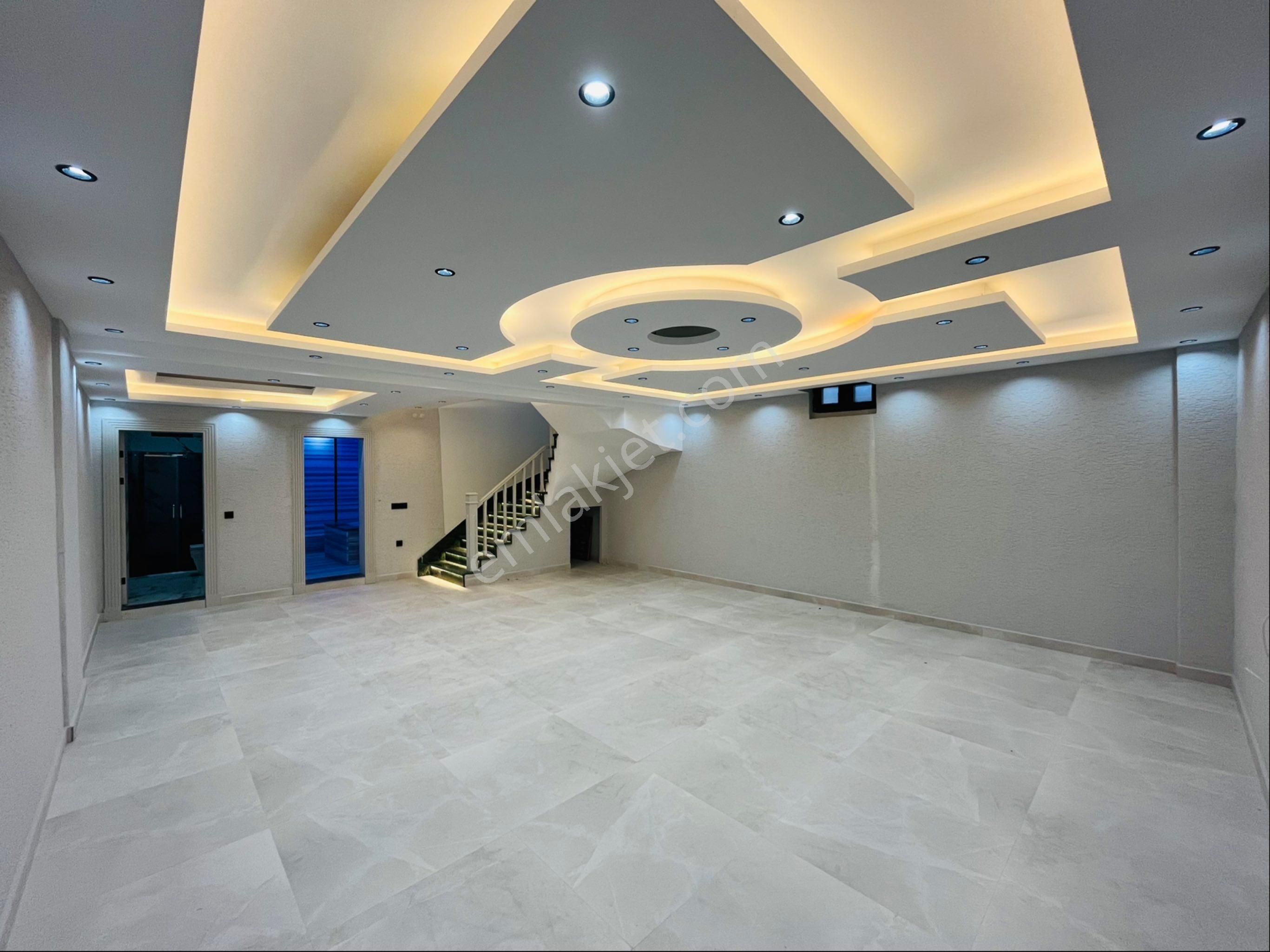 Altınoluk Eşsiz Deniz Ve Dağ Manzaralu Donanınlı Ultra Lüx 5+2 Müstakil Villa - Görsel 12