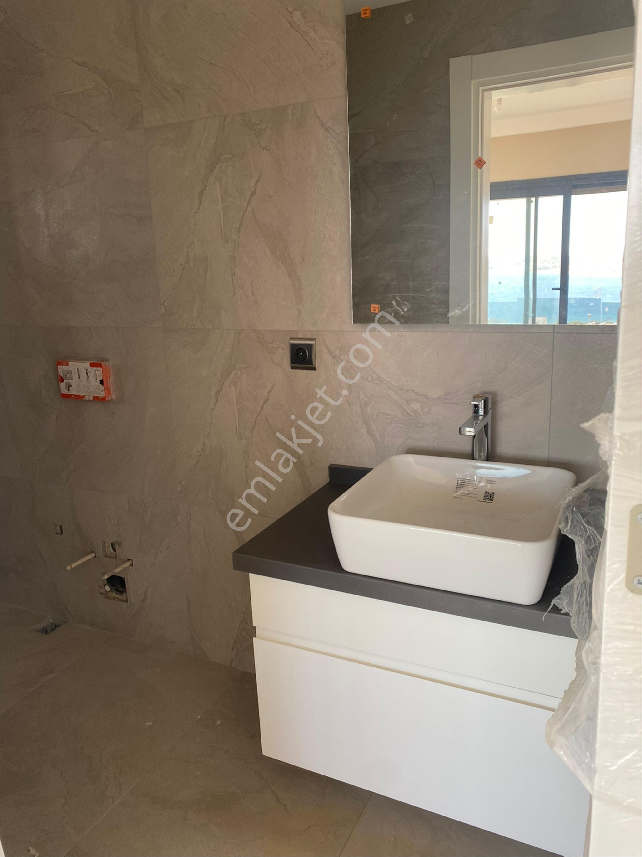 Mertegeden Çeşmede Satılık Lüks Billa - Görsel 19