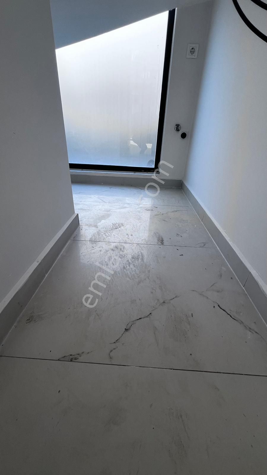 Stop'tan Plaja 300 Metre Lüks Sıfır 4 + 1 Müstakil Havuzlu Villa - Görsel 33