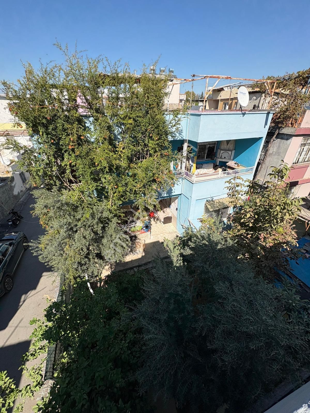 Meydan Mahallesinde 250mt2 Arsa İçerisinde 120 Mt2 Oturumlu 2 Katlı Daire - Görsel 4