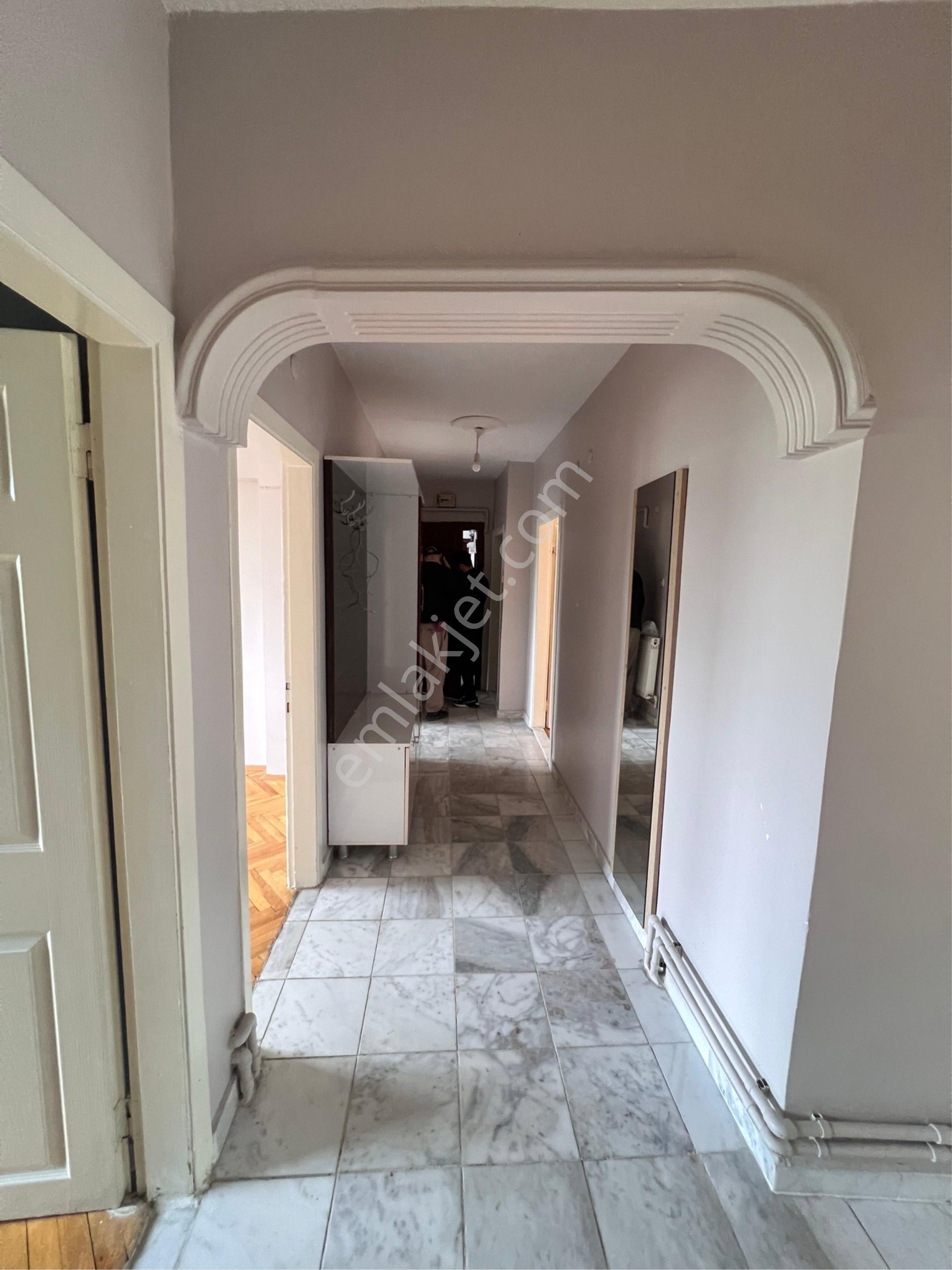 U.h.m.3+1 Arakat Salon Bağımsız Geniş Çift Balkon Yapılı Kiralık - Görsel 6