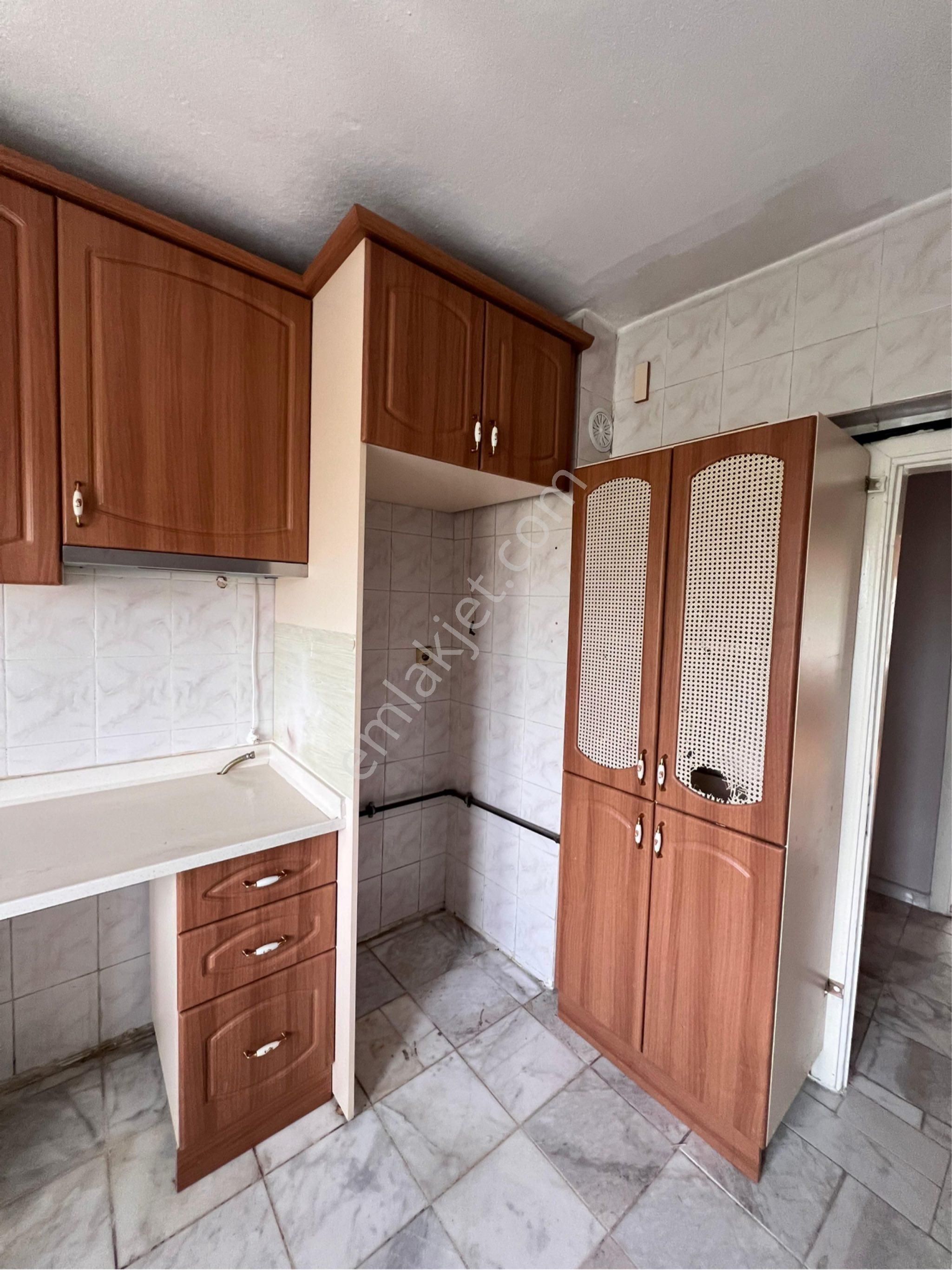 U.h.m.3+1 Arakat Salon Bağımsız Geniş Çift Balkon Yapılı Kiralık - Görsel 9