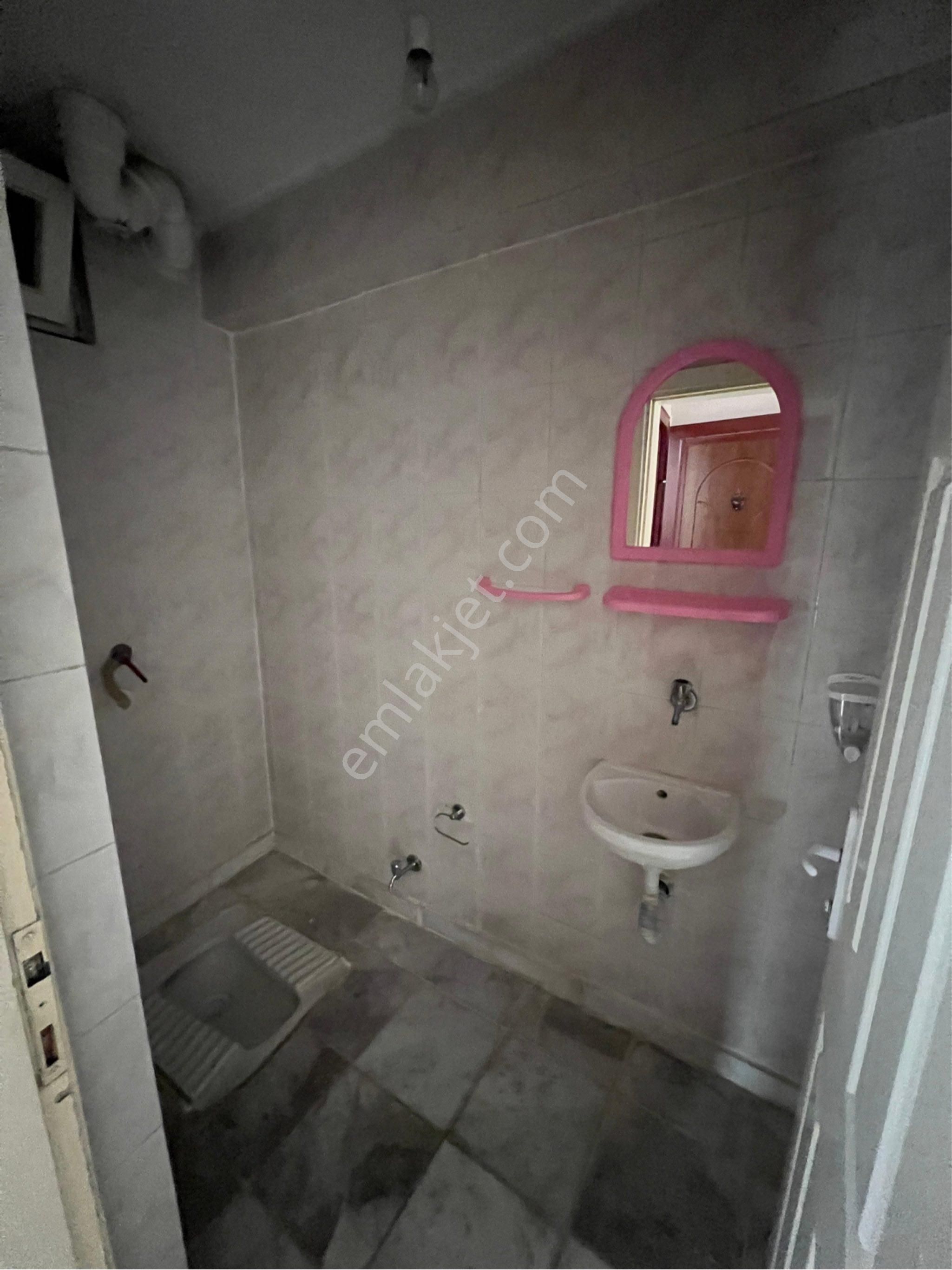 U.h.m.3+1 Arakat Salon Bağımsız Geniş Çift Balkon Yapılı Kiralık - Görsel 16