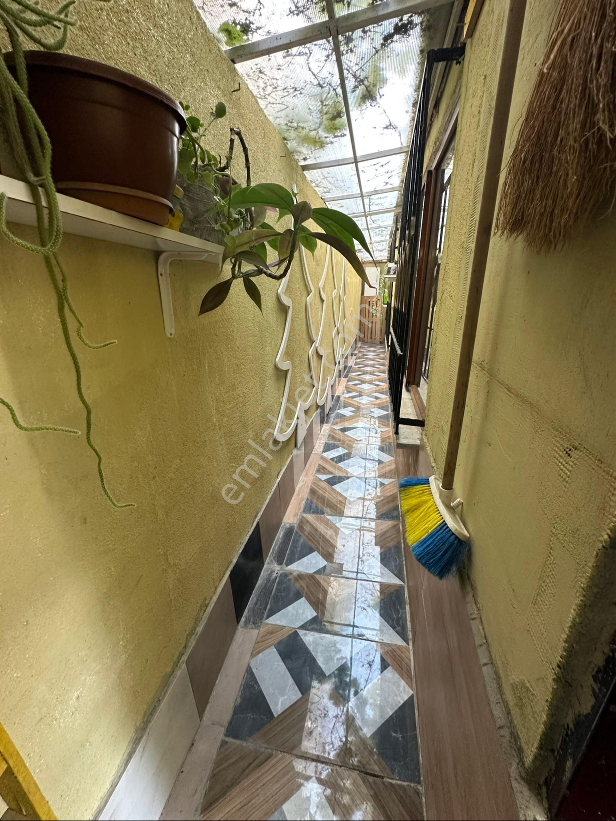 Avcılar Cihangirde 2+1 Bahçe Katı 10 Yıllık İçi Full Yapılı - Görsel 4