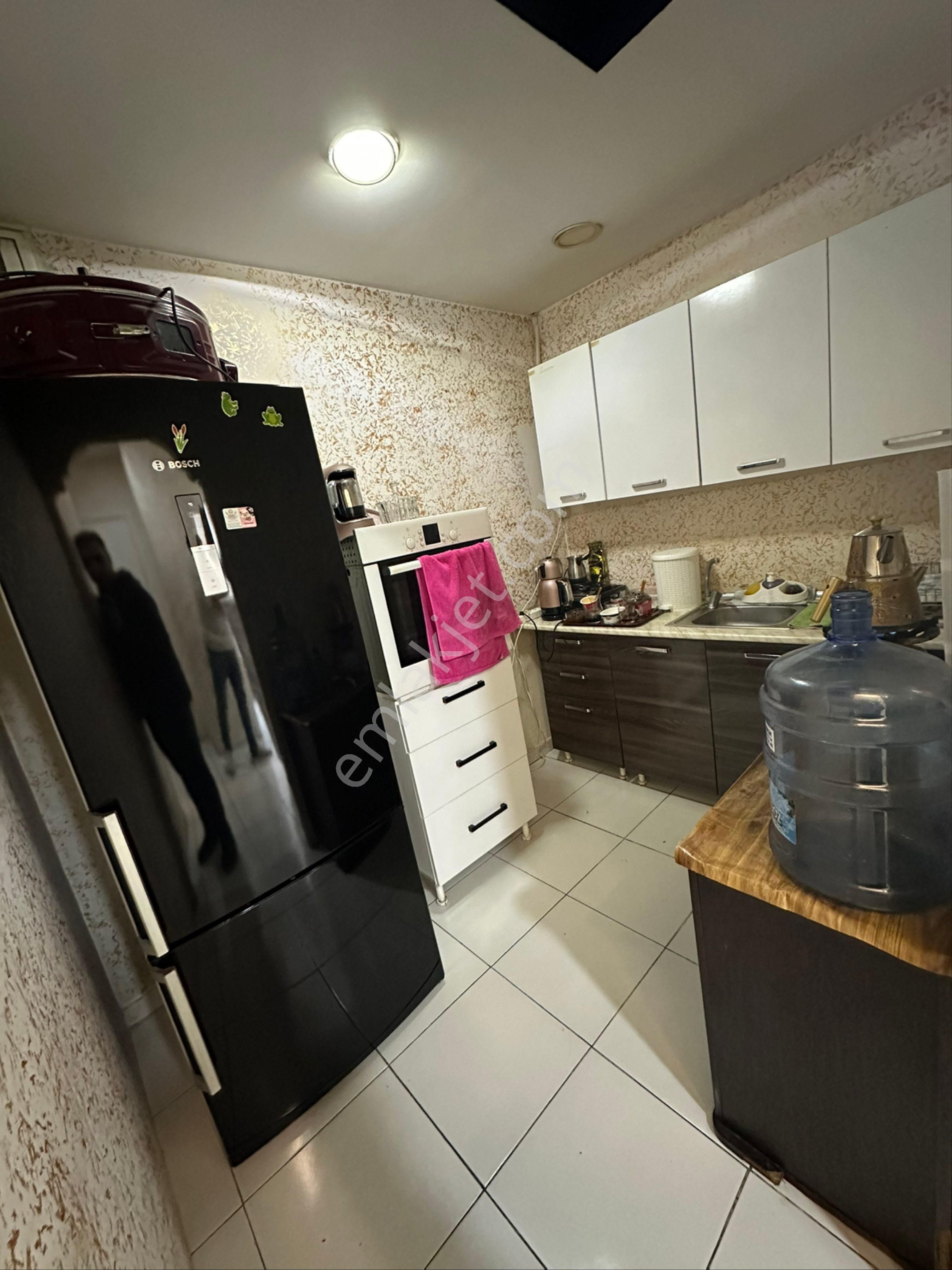 Avcılar Cihangirde Cadde Üstü 12 Senelik Bayan Kuaförü - Görsel 9