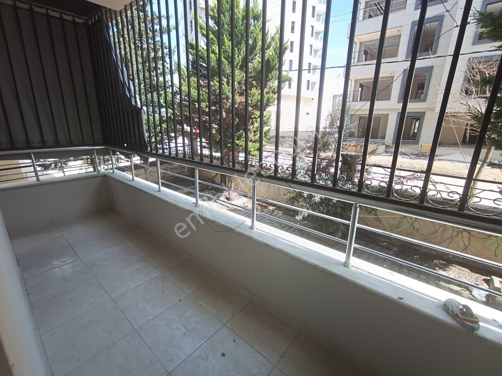 Yaşarsoy Gyo'dan Karaköprünün En Güzel Yerinde 3+1 Kiralık Daire - Görsel 18