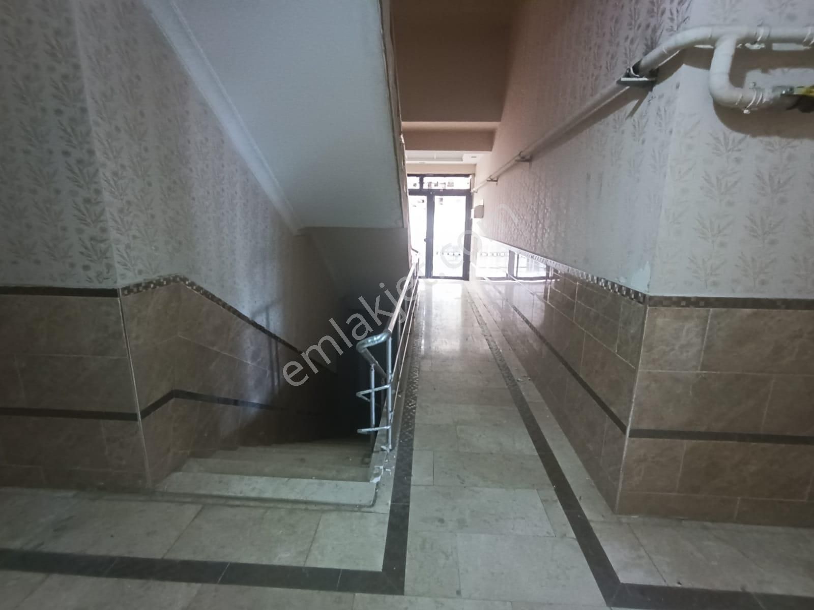 Yaşarsoy Gyo'dan Karaköprünün En Güzel Yerinde 3+1 Kiralık Daire - Görsel 4