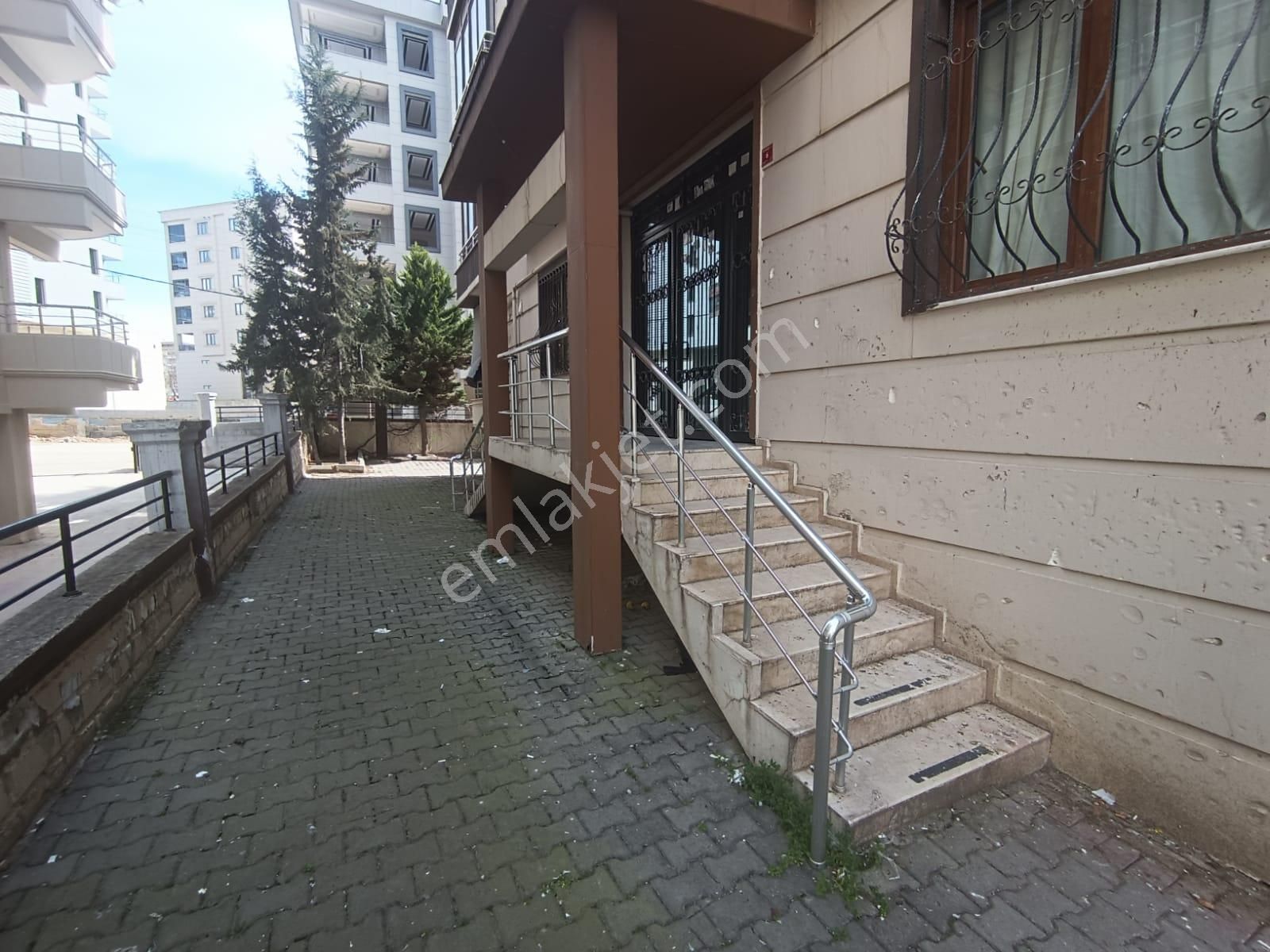 Yaşarsoy Gyo'dan Karaköprünün En Güzel Yerinde 3+1 Kiralık Daire - Görsel 22