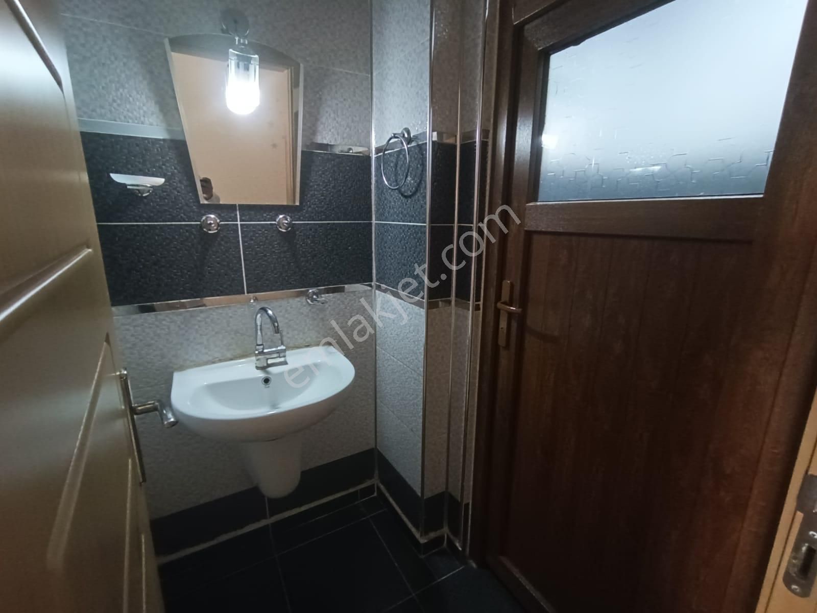 Yaşarsoy Gyo'dan Karaköprünün En Güzel Yerinde 3+1 Kiralık Daire - Görsel 14