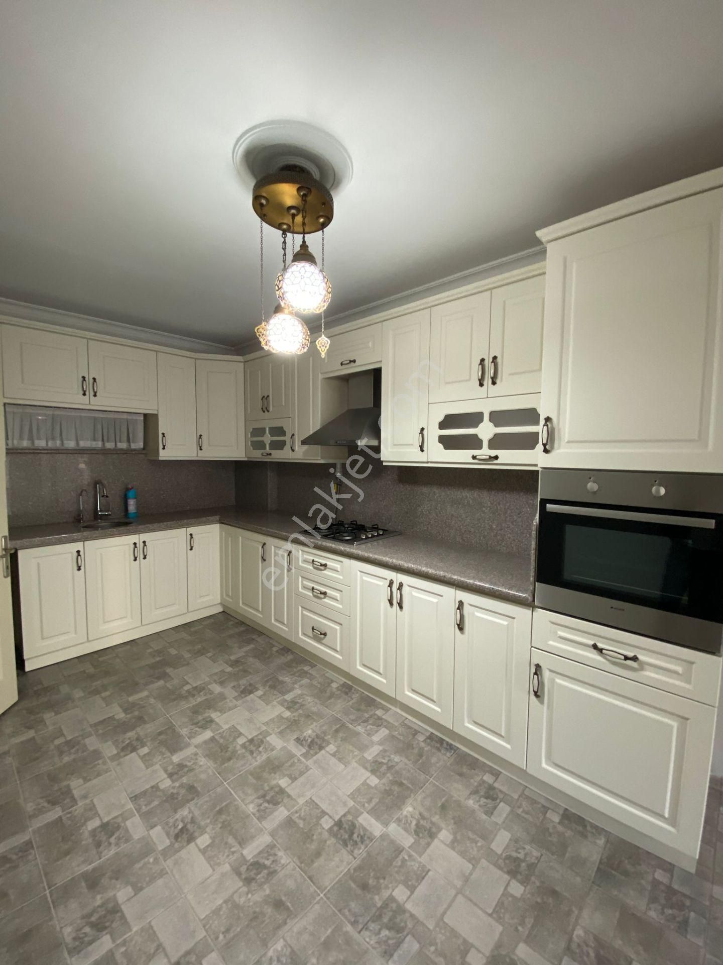 Bergama Maltepe Mahallesinde 3+1 Lüks Dairemiz Kiralıktır - Görsel 11