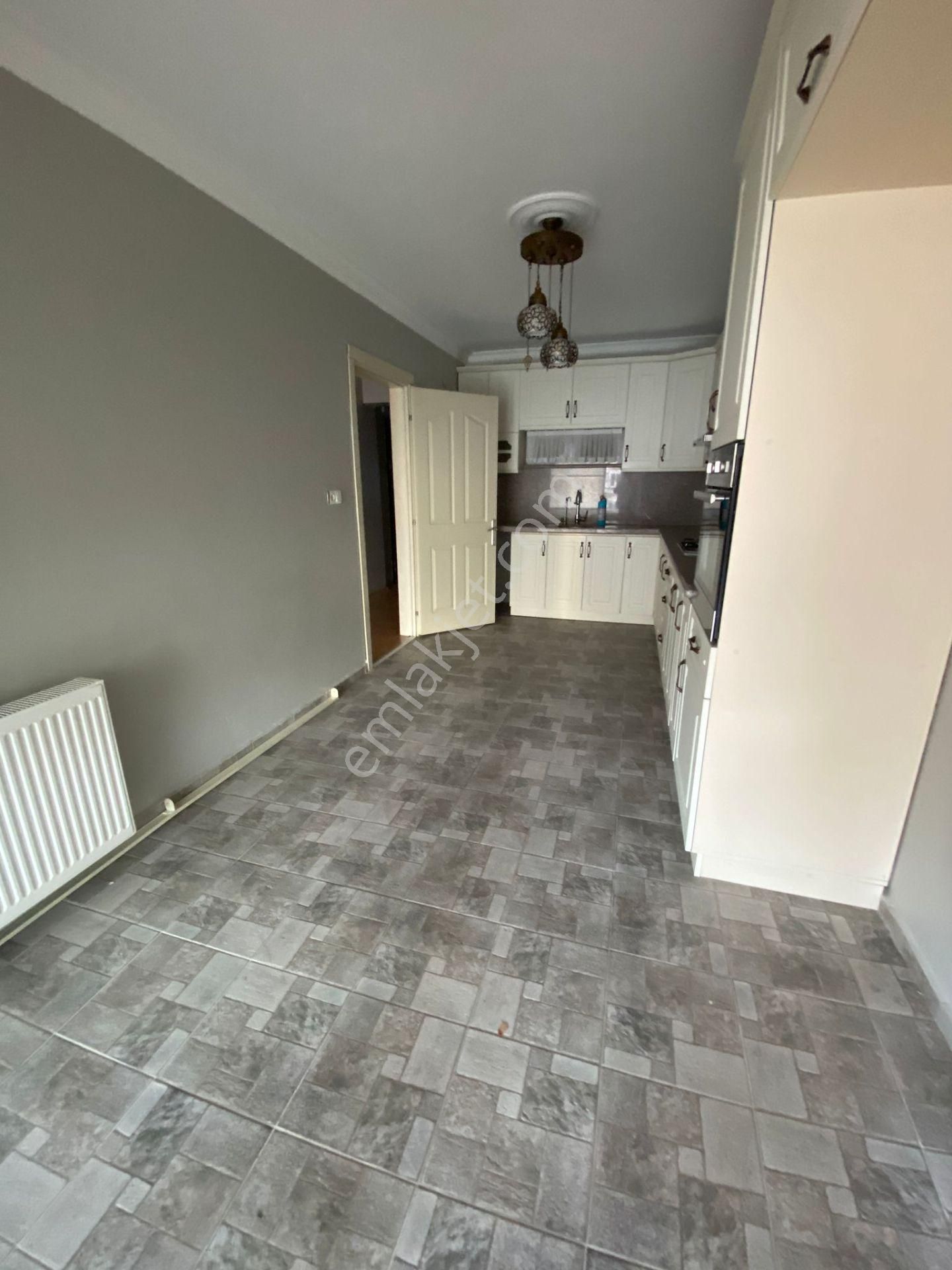 Bergama Maltepe Mahallesinde 3+1 Lüks Dairemiz Kiralıktır - Görsel 13