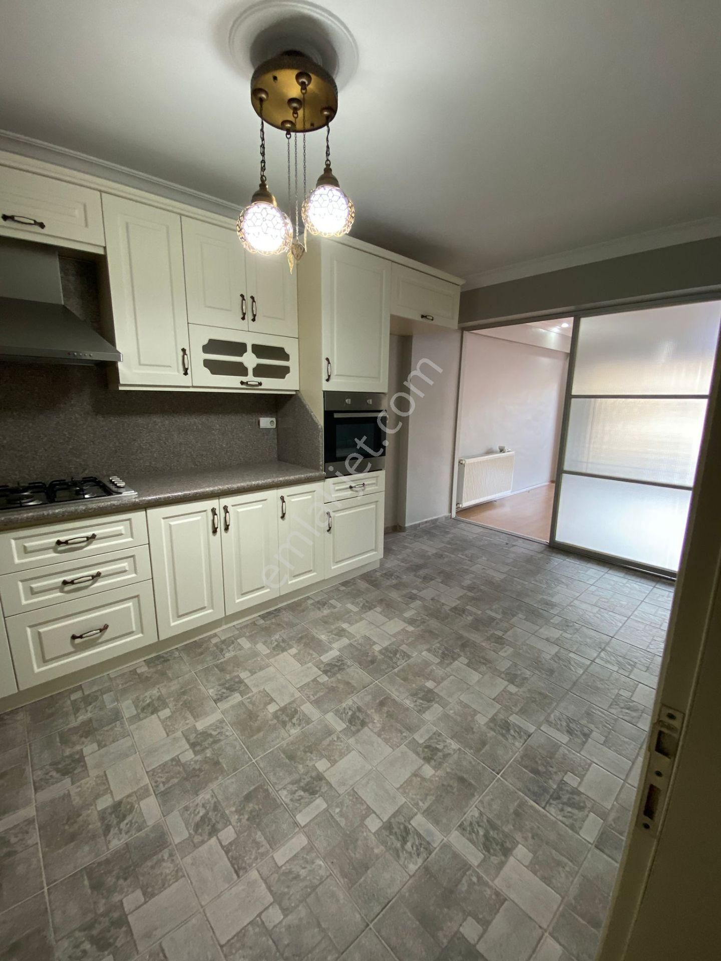 Bergama Maltepe Mahallesinde 3+1 Lüks Dairemiz Kiralıktır - Görsel 10