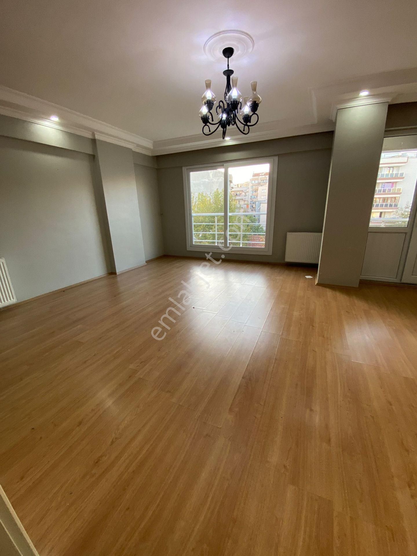 Bergama Maltepe Mahallesinde 3+1 Lüks Dairemiz Kiralıktır - Görsel 4