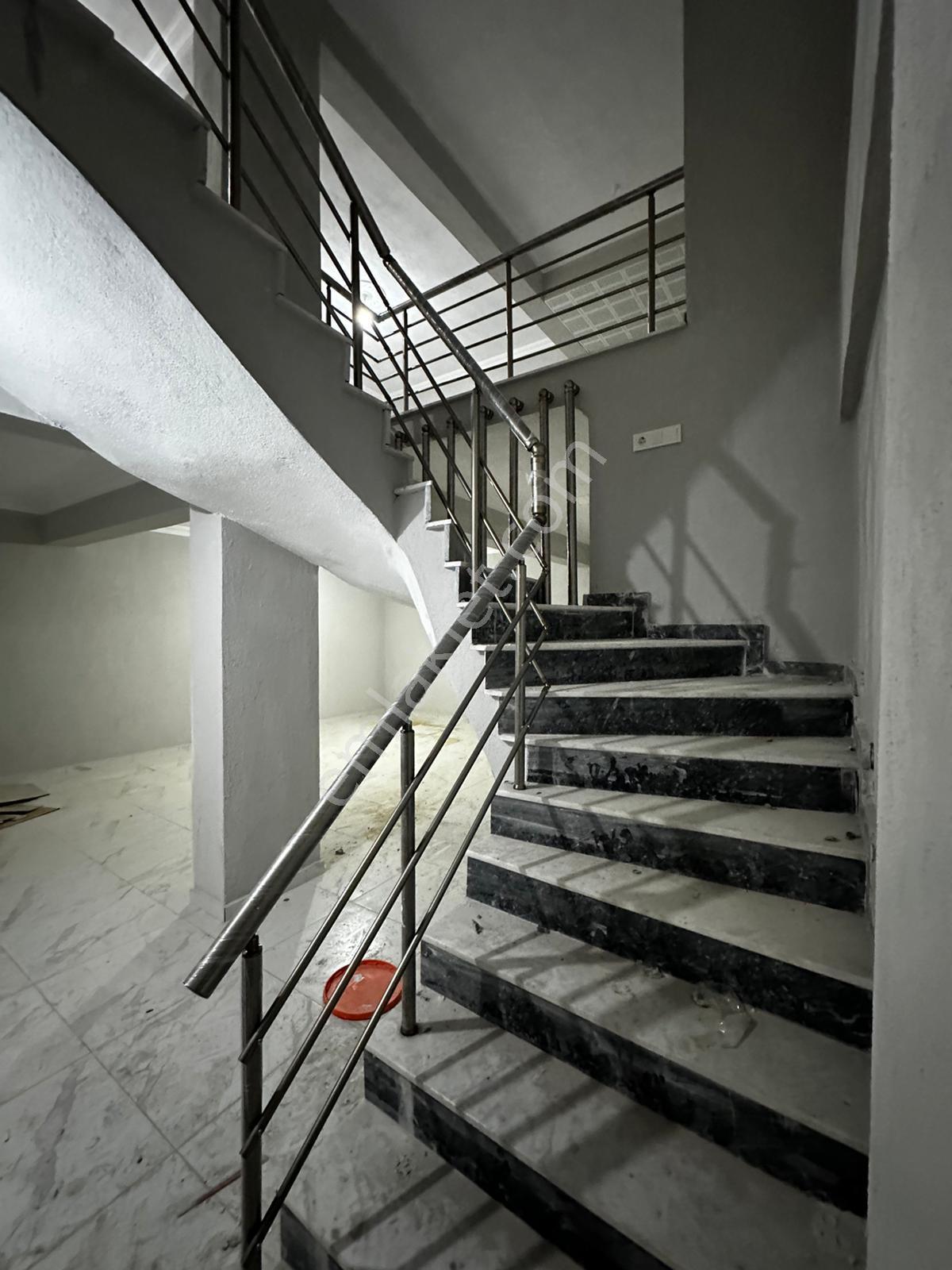 🏡adakale Mahallesi 🏡dublex ✅5+1 M2 195 5 Katlınım Zemi Katı ❇️kombi Petekli - Görsel 8