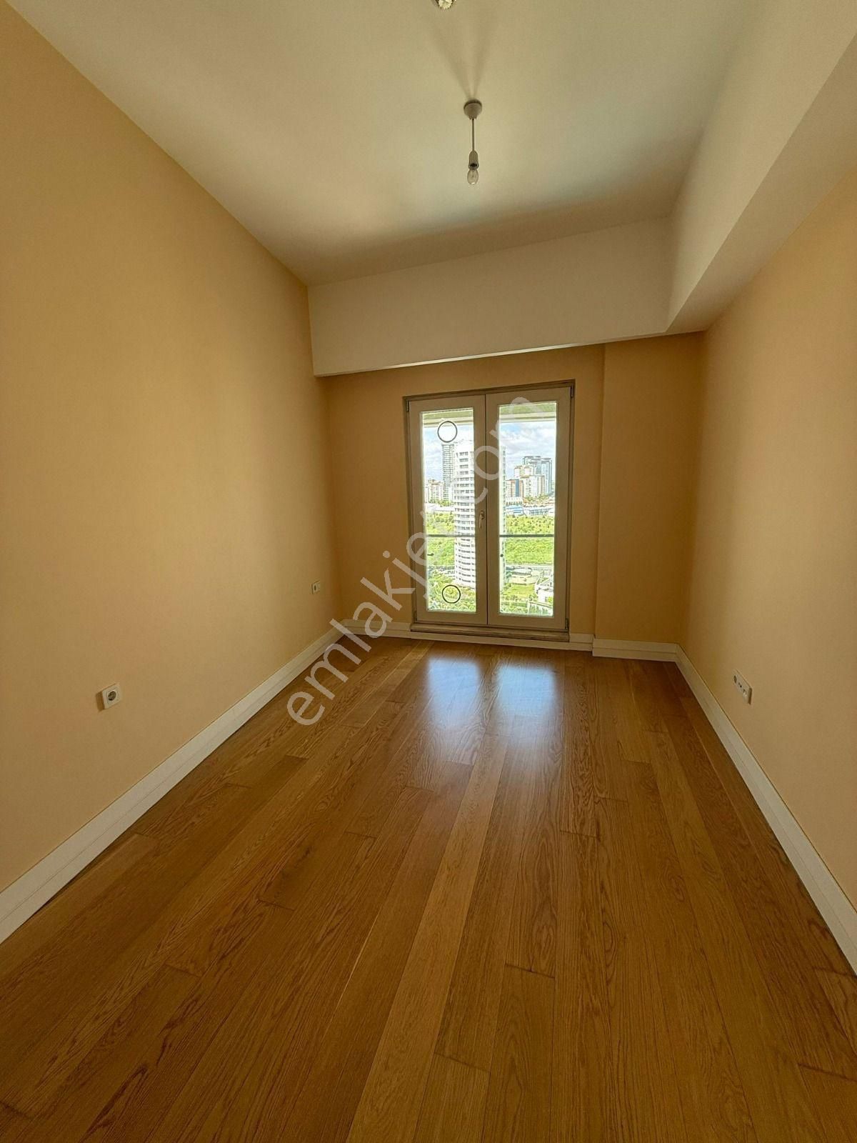 Atakent İstanbul Saraylarında Satılık 1+1 - Görsel 13