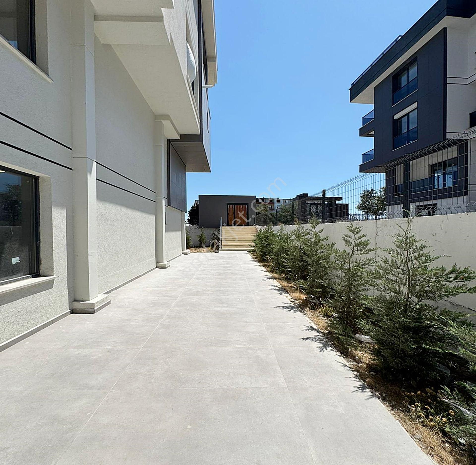 Beylikdüzü Kavaklı'da Sıfır Villa Tadında 1. Katta Satılık Daire - Görsel 15