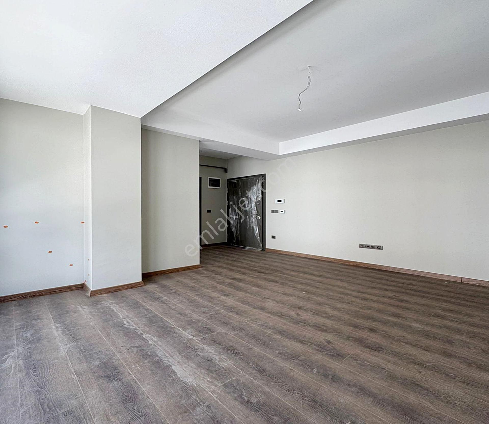 Beylikdüzü Kavaklı'da Sıfır Villa Tadında 1. Katta Satılık Daire - Görsel 21