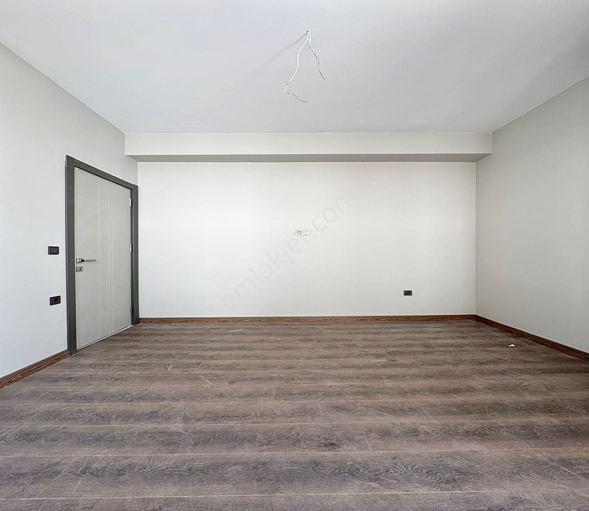 Beylikdüzü Kavaklı'da Sıfır Villa Tadında 1. Katta Satılık Daire - Görsel 8