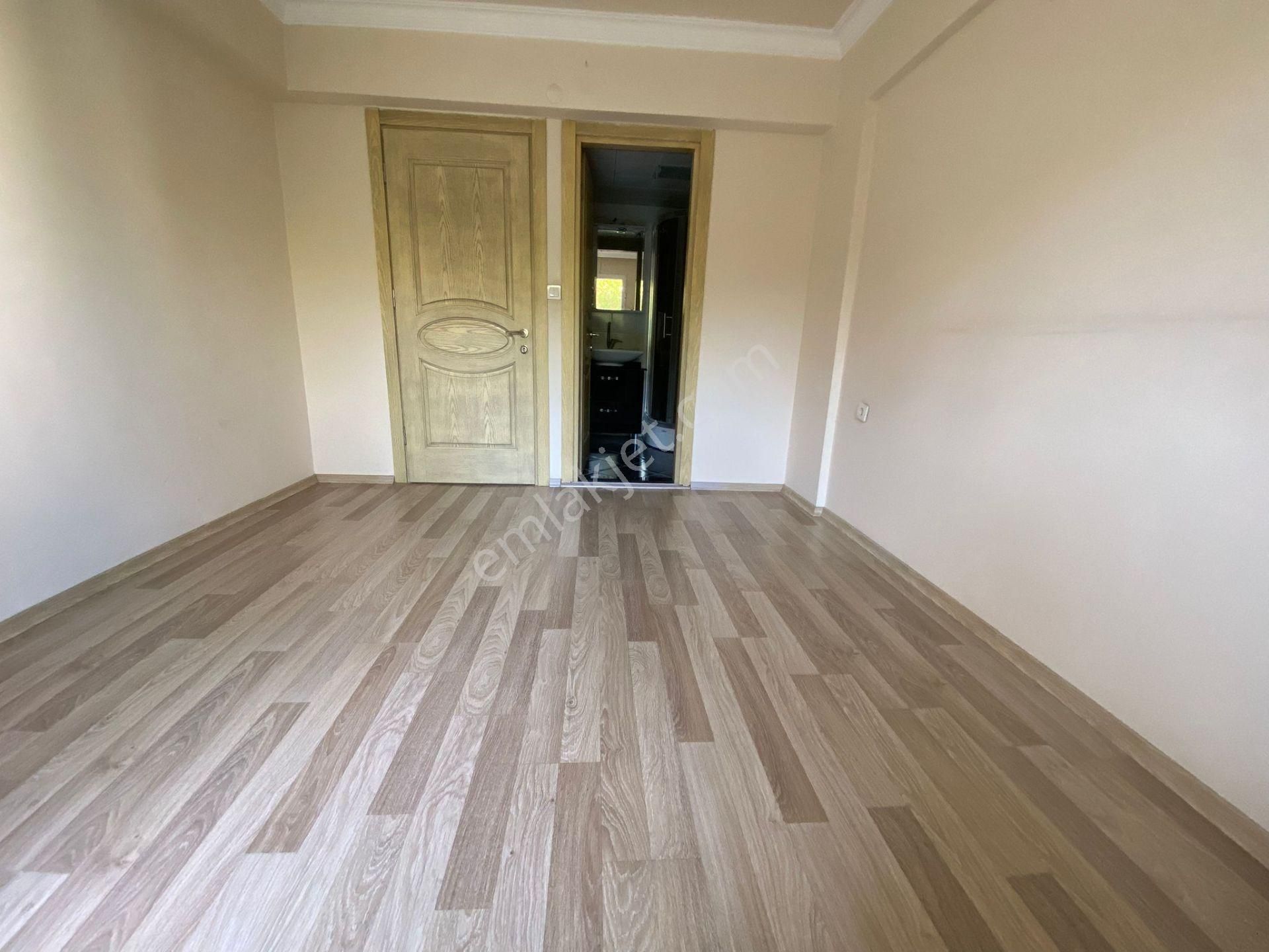 Bayraklı Osmangazi Mah.de 3+1 150m2 Dgazlı Ebebeyn Banyolu Temiz Kiralık Daire - Görsel 9