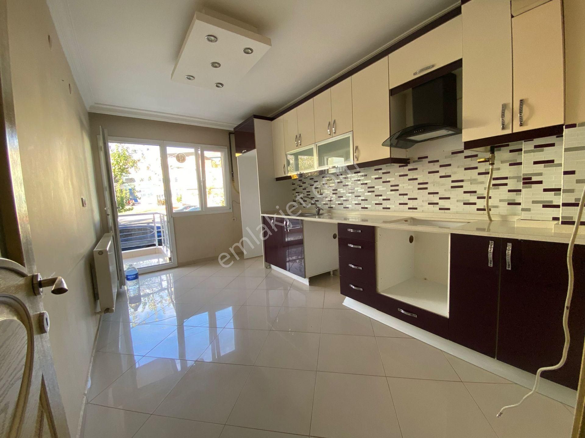 Bayraklı Osmangazi Mah.de 3+1 150m2 Dgazlı Ebebeyn Banyolu Temiz Kiralık Daire - Görsel 15