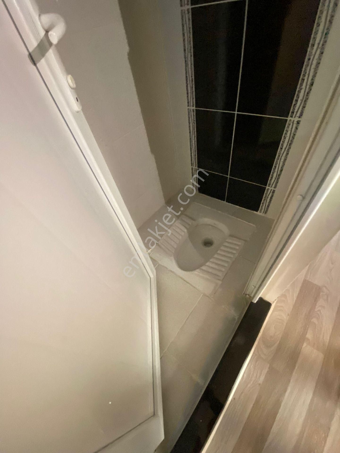 Bayraklı Osmangazi Mah.de 3+1 150m2 Dgazlı Ebebeyn Banyolu Temiz Kiralık Daire - Görsel 24