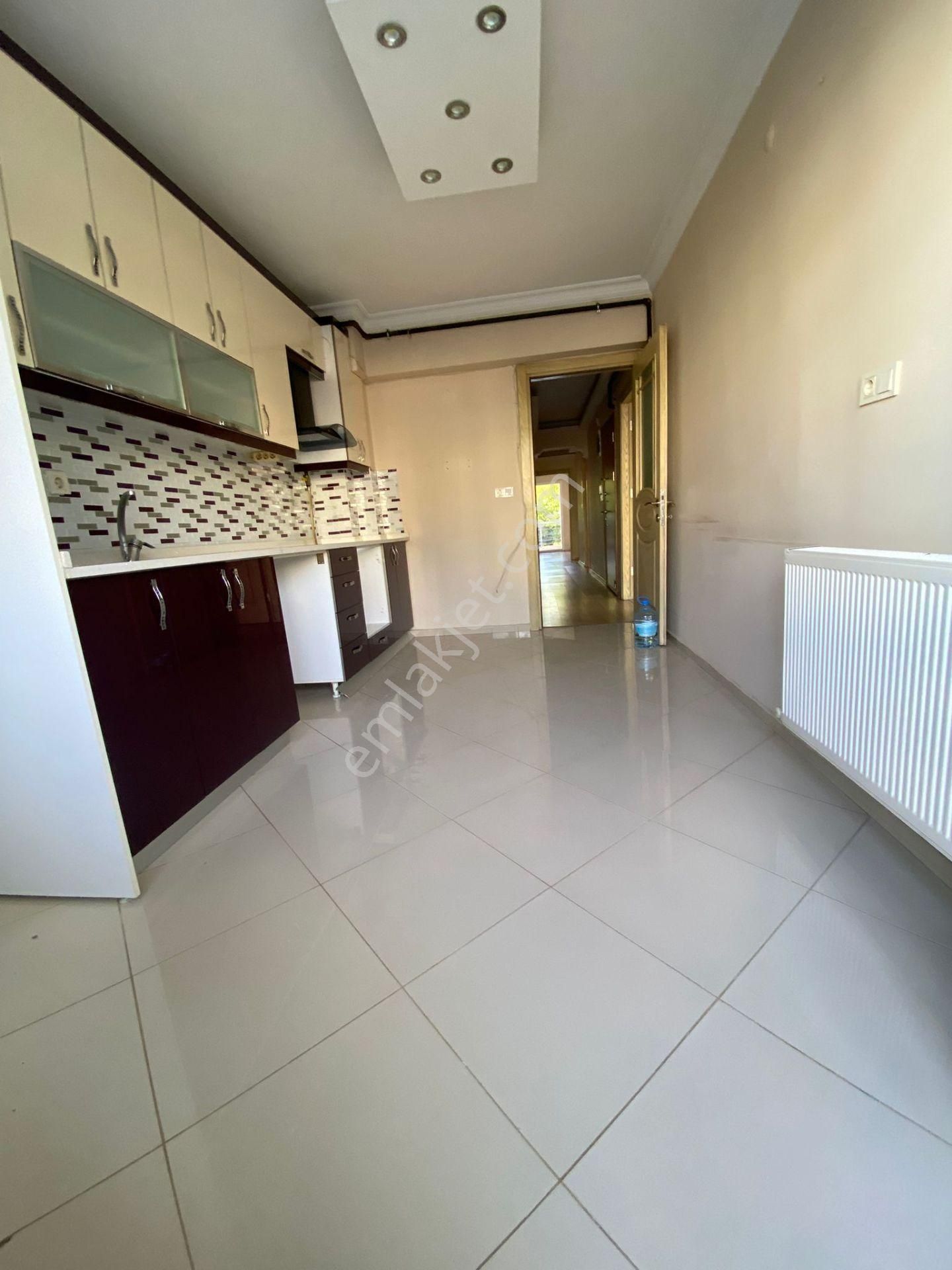 Bayraklı Osmangazi Mah.de 3+1 150m2 Dgazlı Ebebeyn Banyolu Temiz Kiralık Daire - Görsel 18