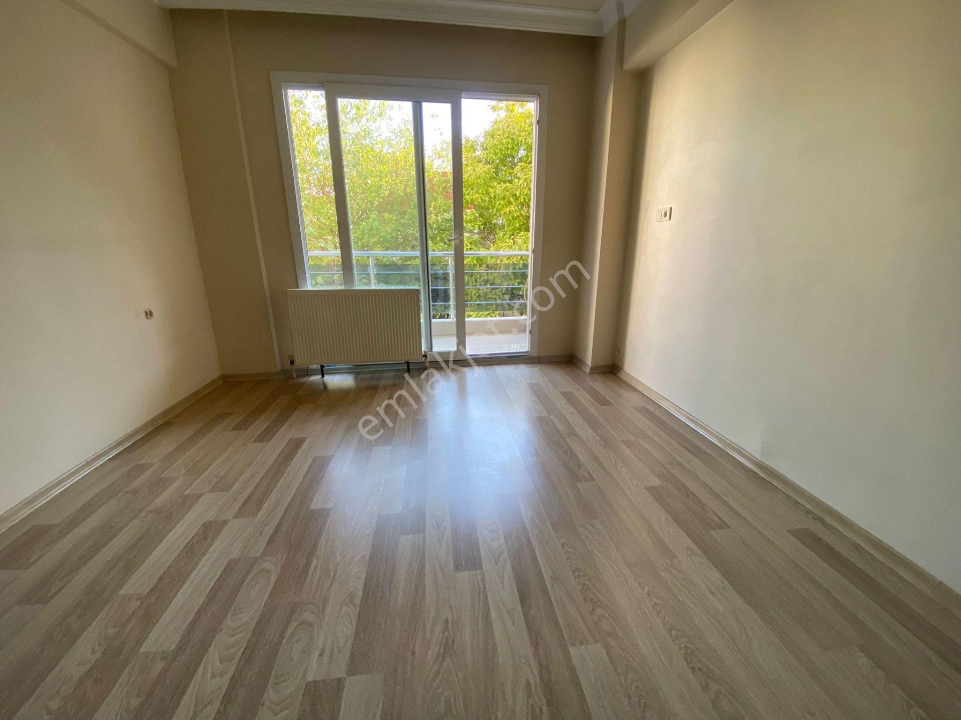 Bayraklı Osmangazi Mah.de 3+1 150m2 Dgazlı Ebebeyn Banyolu Temiz Kiralık Daire - Görsel 8