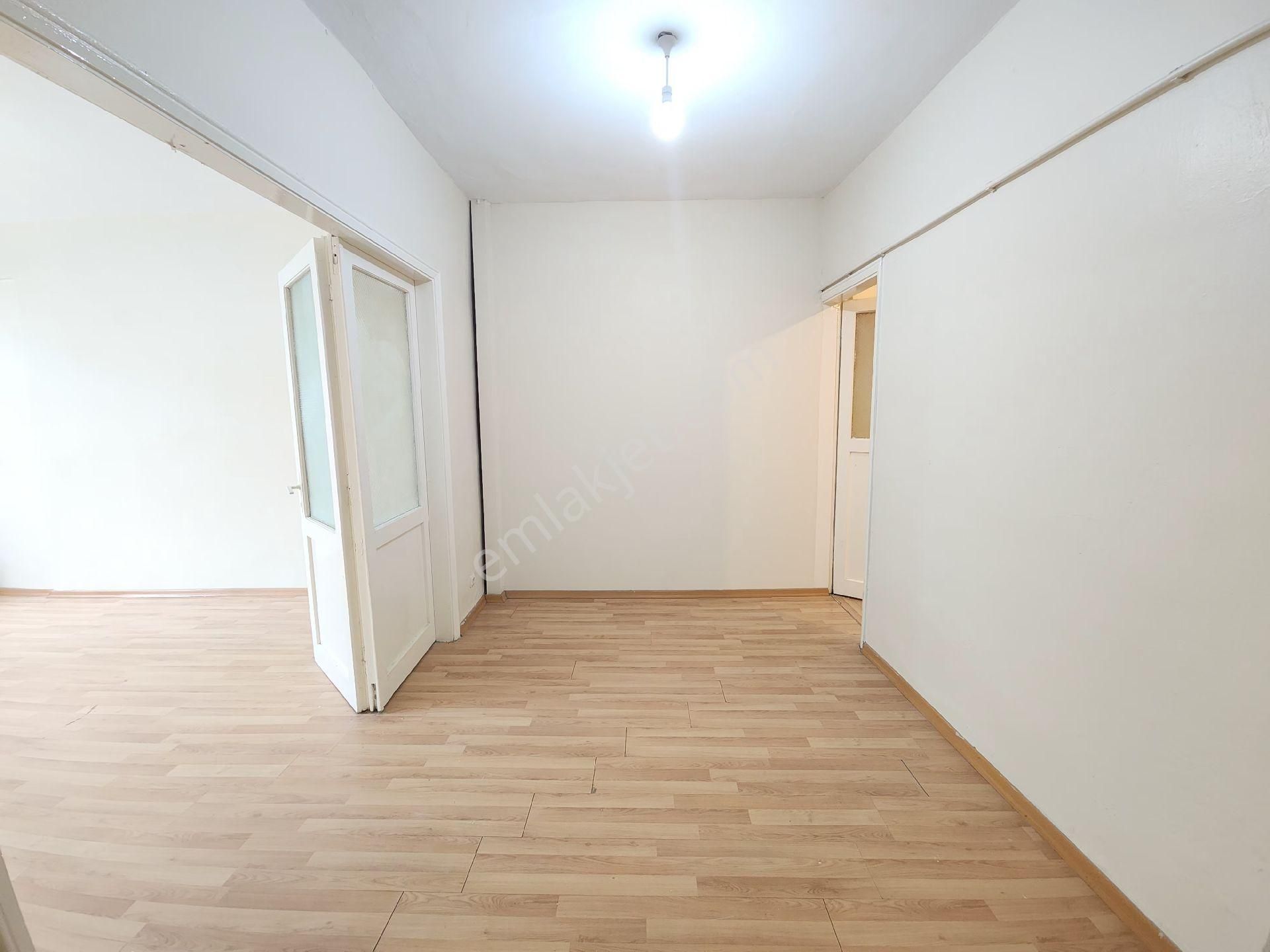 4.levent Metro Durağı'na 300mt Mesafede Kiralık 1+1 Daire