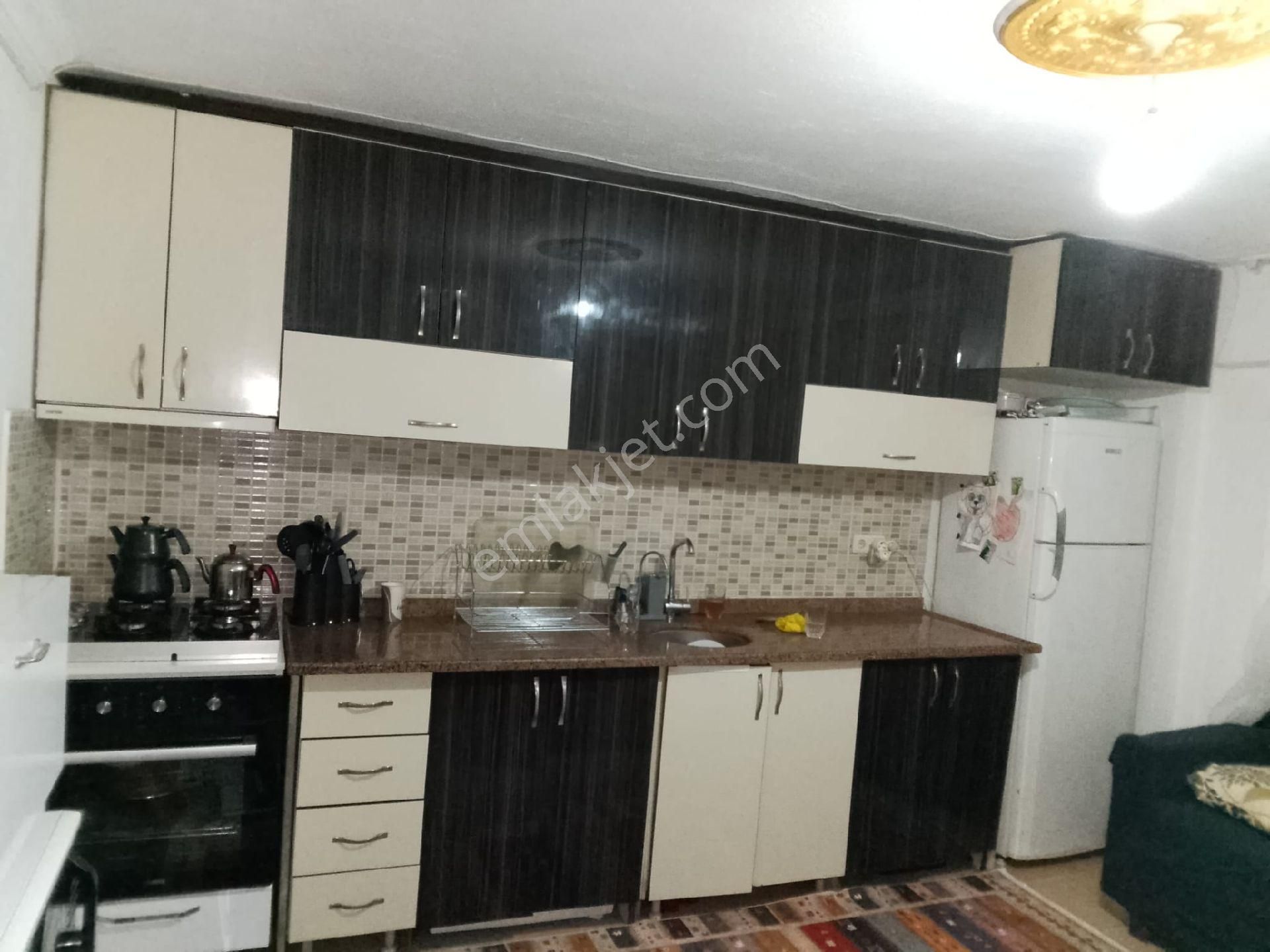 Manavgat Doğu Garajında Merkezde Eşyalı 1+1