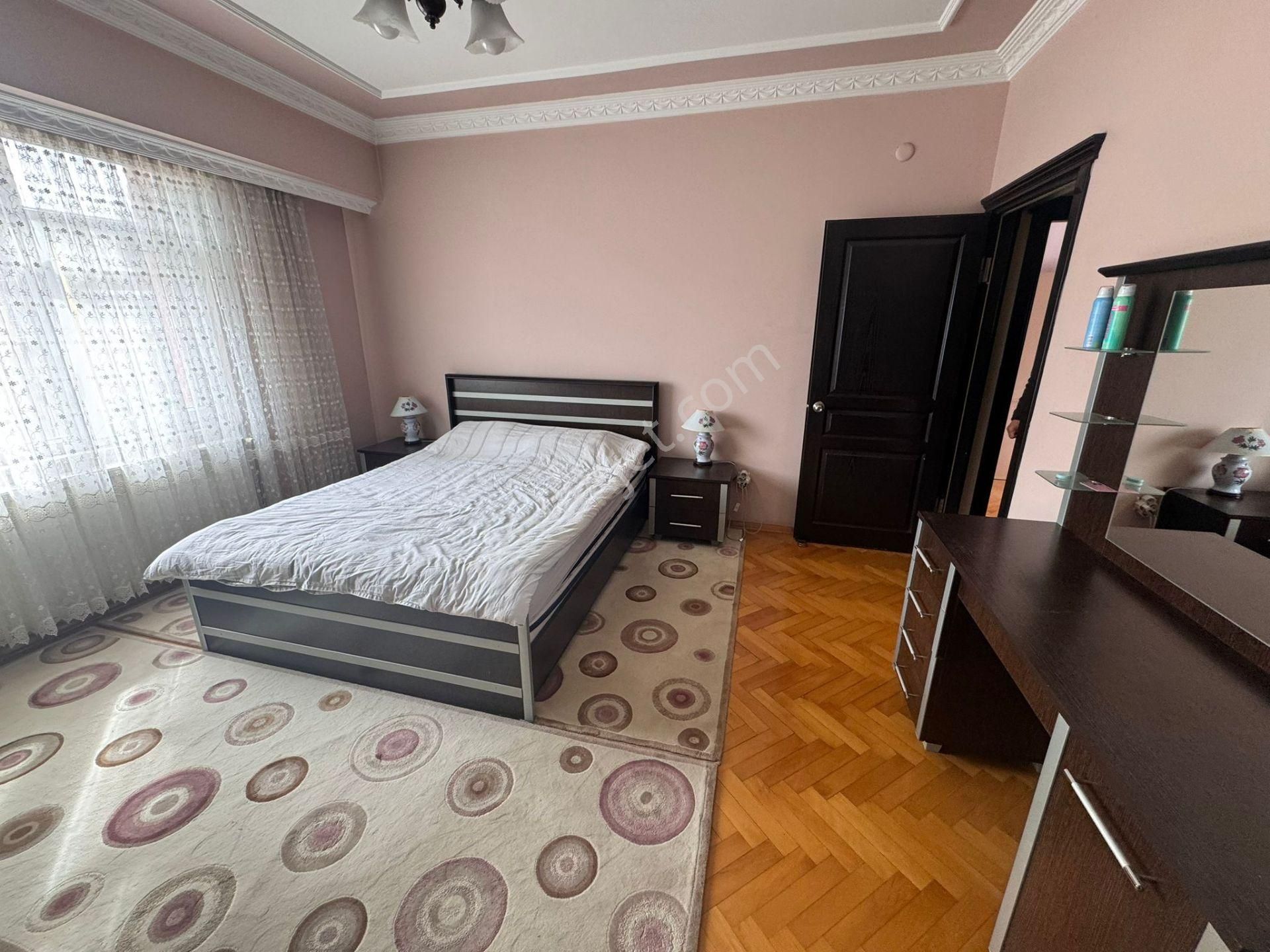 4+1 Çift Banyolu Yeşilırmak Da Ana Yol Üzerinde 3cepheli Satılık - Görsel 14