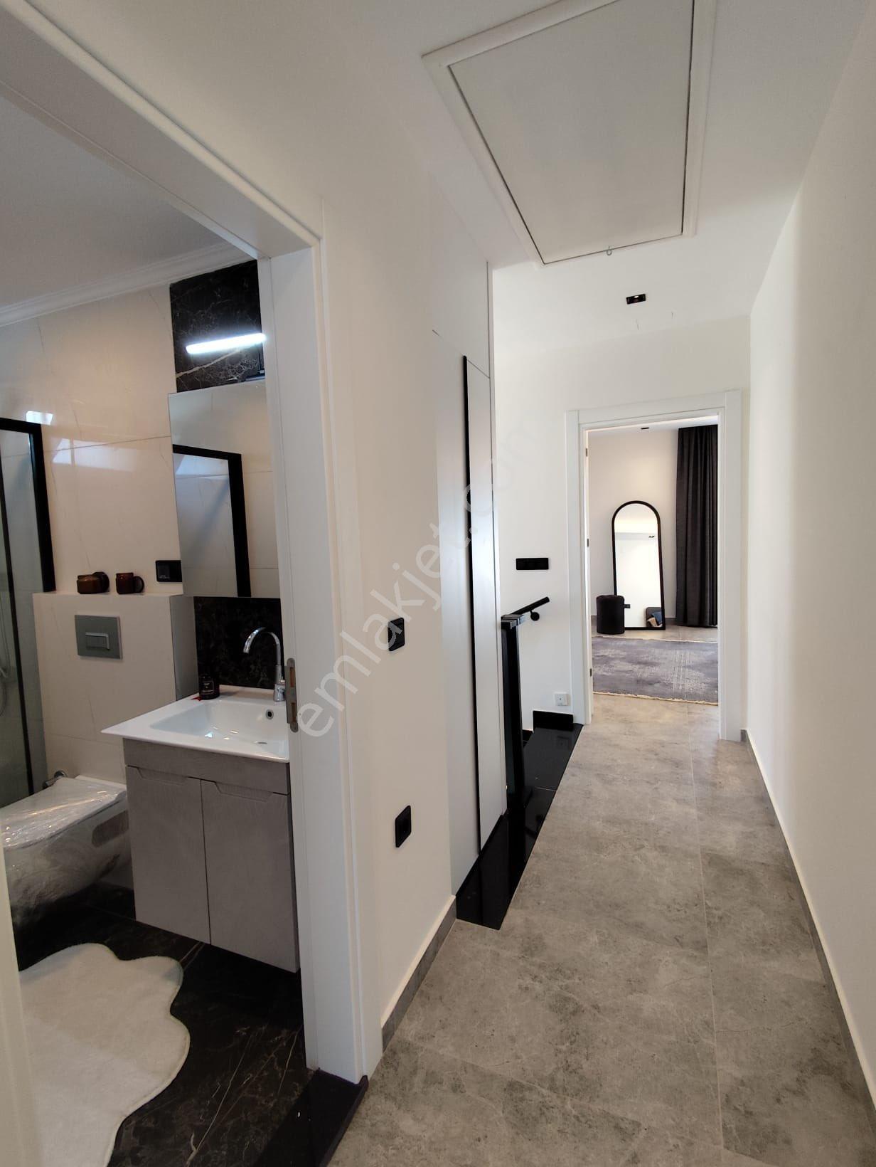 330m2 Arsa İçerisnde 5+2 Özel Havuz’lu Villa - Görsel 12