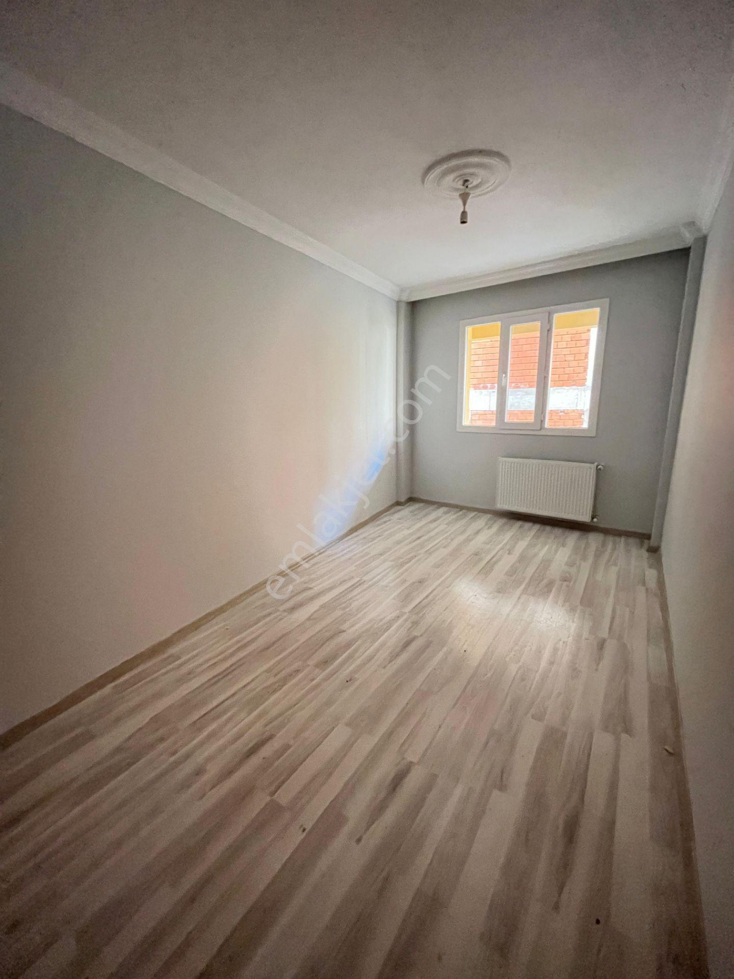 Saruhanlı Çarşı Merkezde 2+1 Kiralık Daire - Görsel 6
