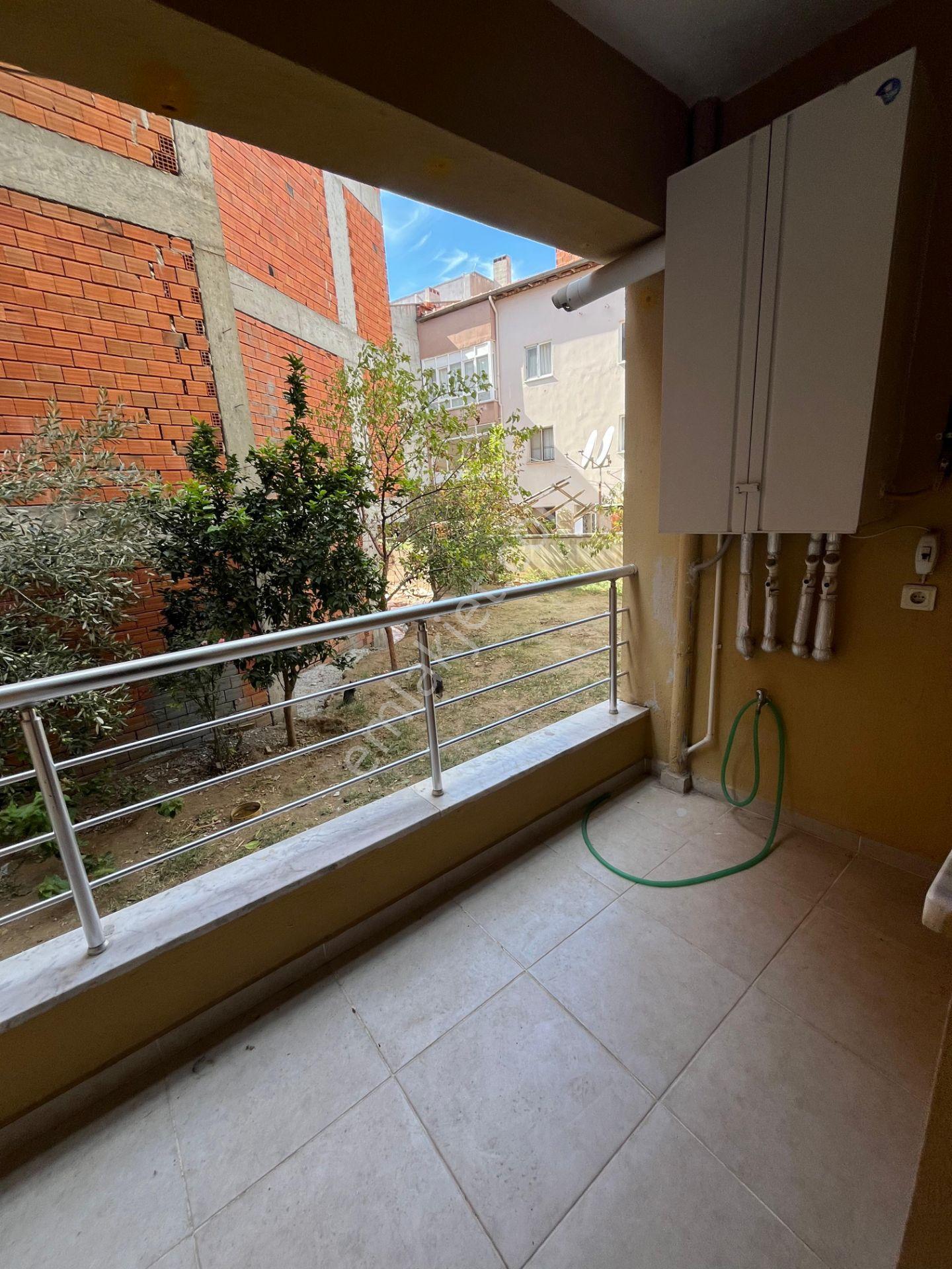 Saruhanlı Çarşı Merkezde 2+1 Kiralık Daire - Görsel 8