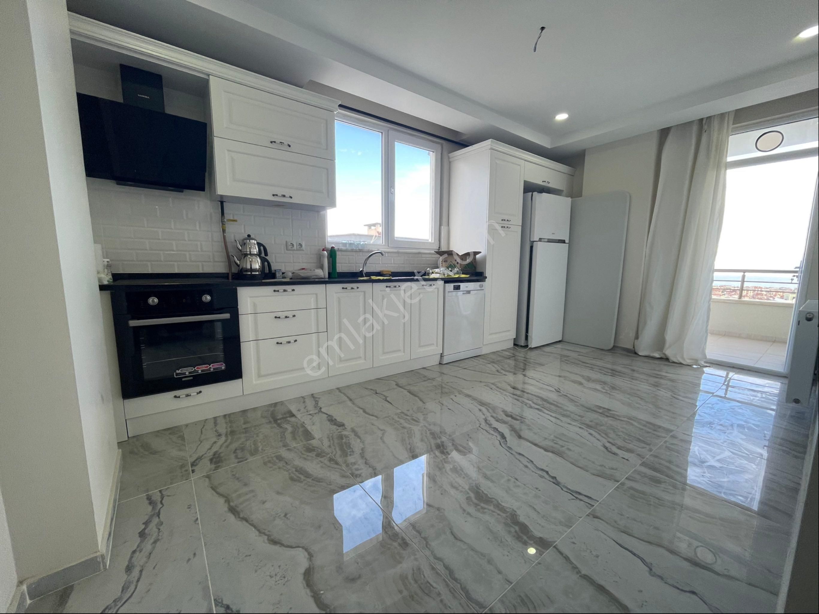 İstiklal Mahallesınde Geniş Deniz Manzaralı Satılık 3+1 Daire - Görsel 6