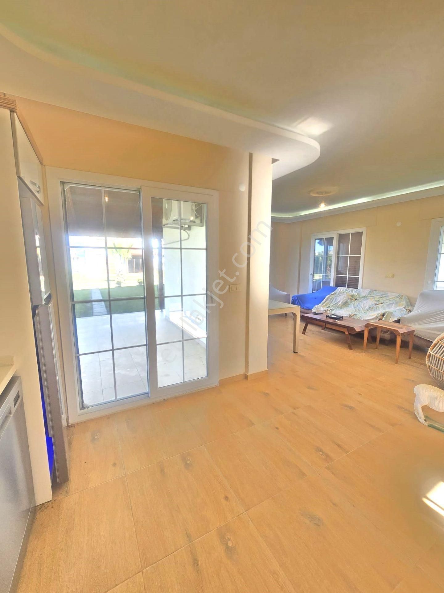 Denize 800 Metre 4+1 Tek Müstakil Villa - Görsel 10