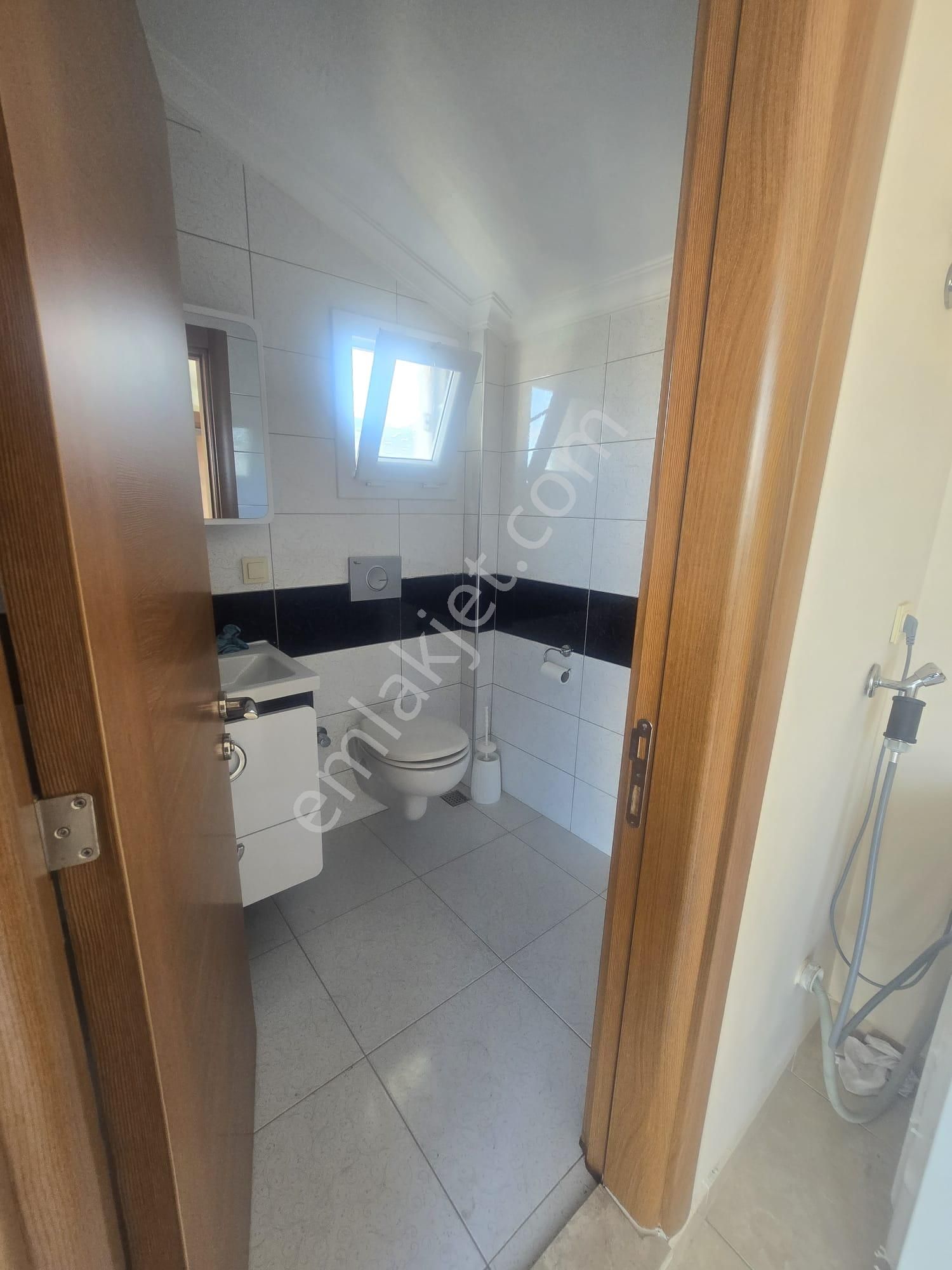 Denize 800 Metre 4+1 Tek Müstakil Villa - Görsel 28