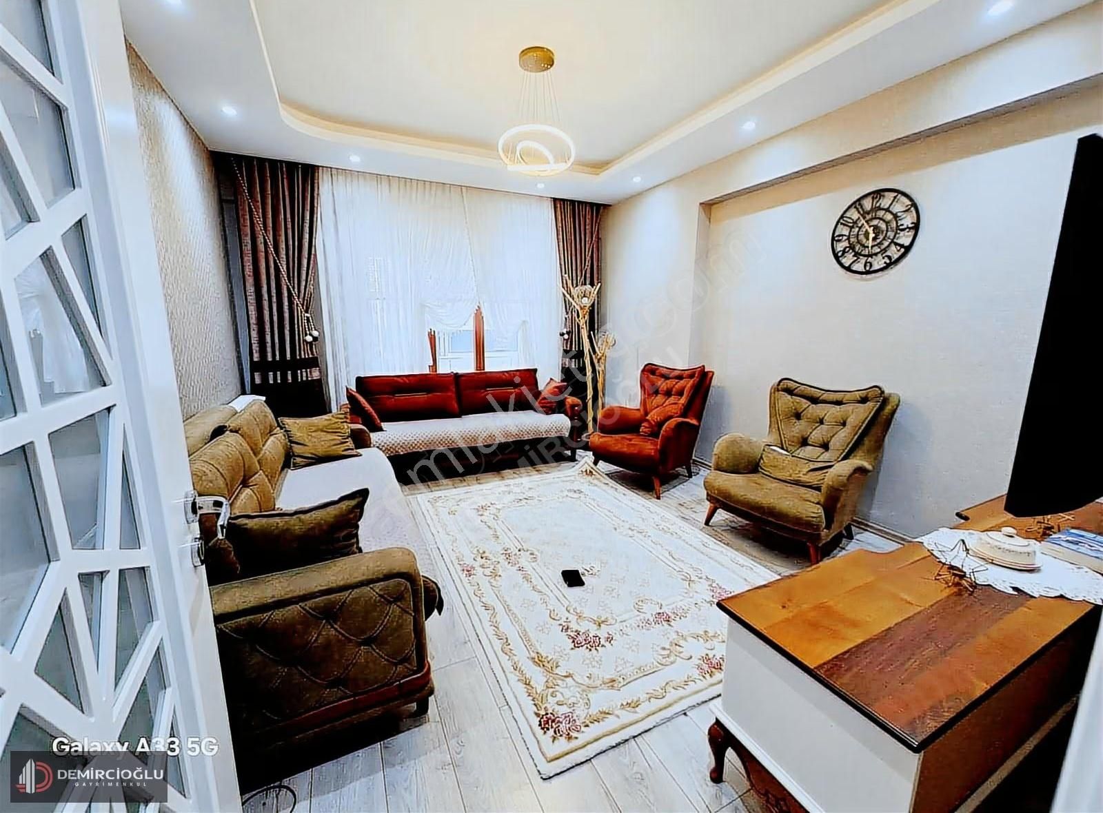 Talas Mevlanada Geniş Oturumlu Takasa Açık 4+1