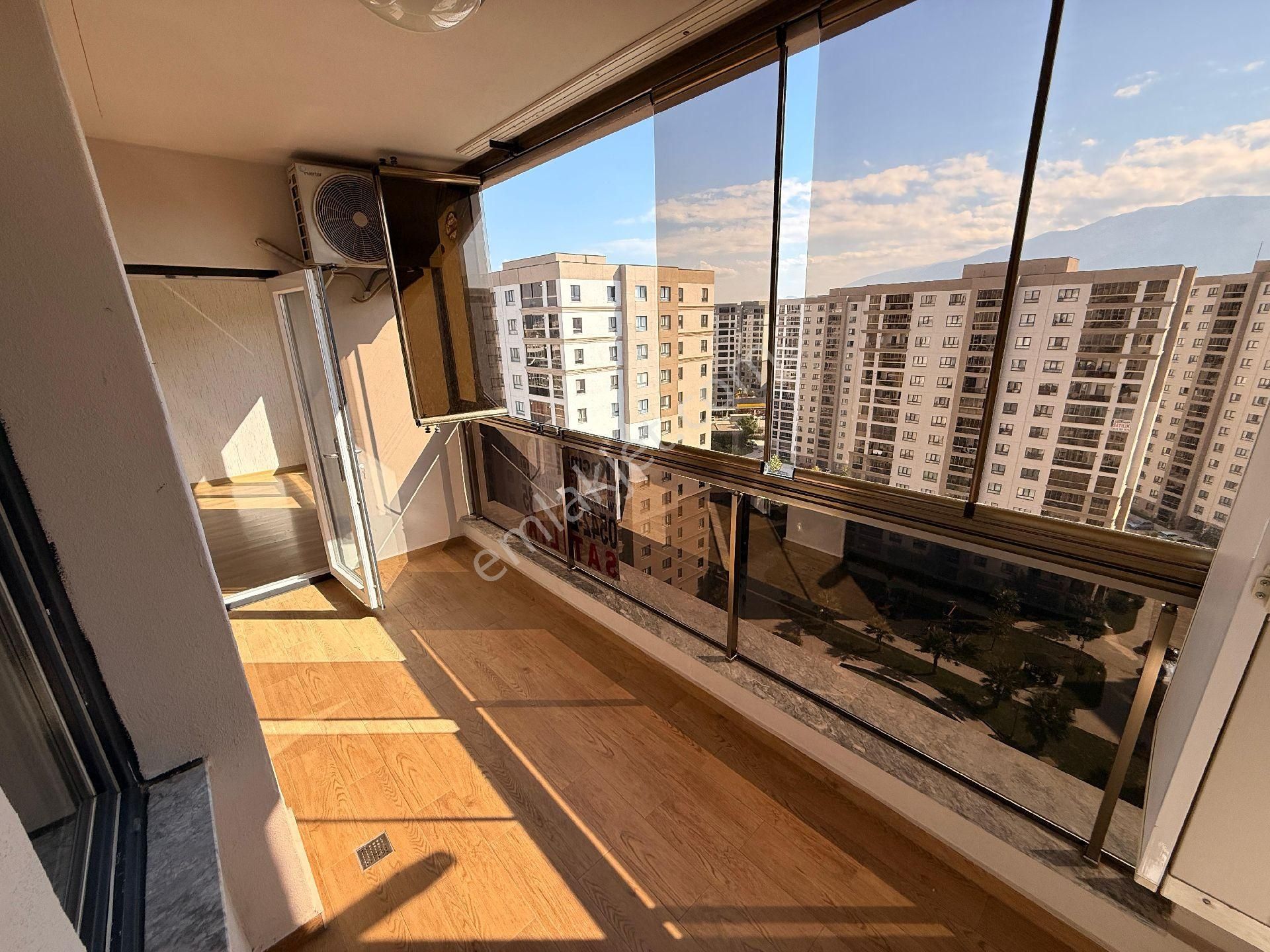 Kaçmaz Emlak Prestij Hayat Satılık Manzaralı Bakımlı 3+1 Ara Kat Daire - Görsel 5