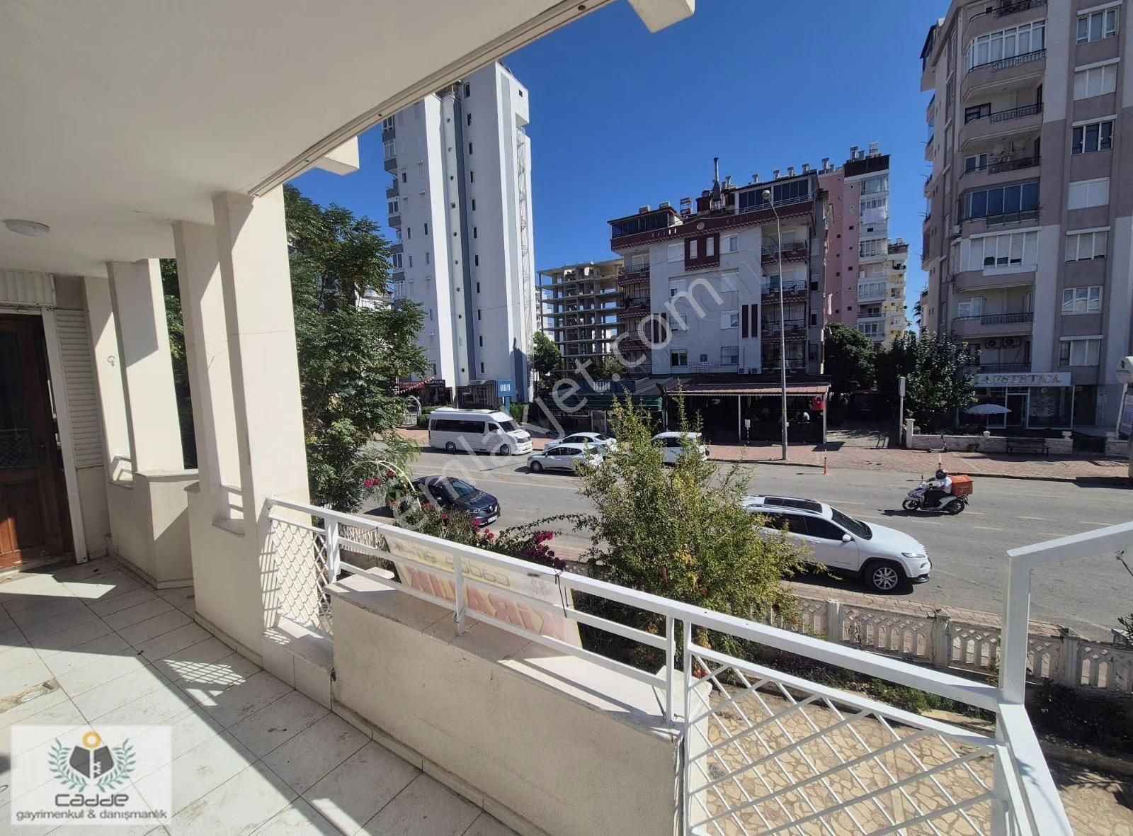 Sahil'e Birkaç Adım Mesafede Ayrı Mutfaklı 3+1 Kiralık Daire - Görsel 22