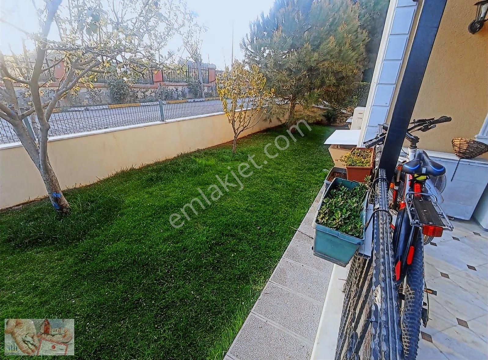 Site İçerisinde Satılık Havuzlu 7+2 Villa - Görsel 3