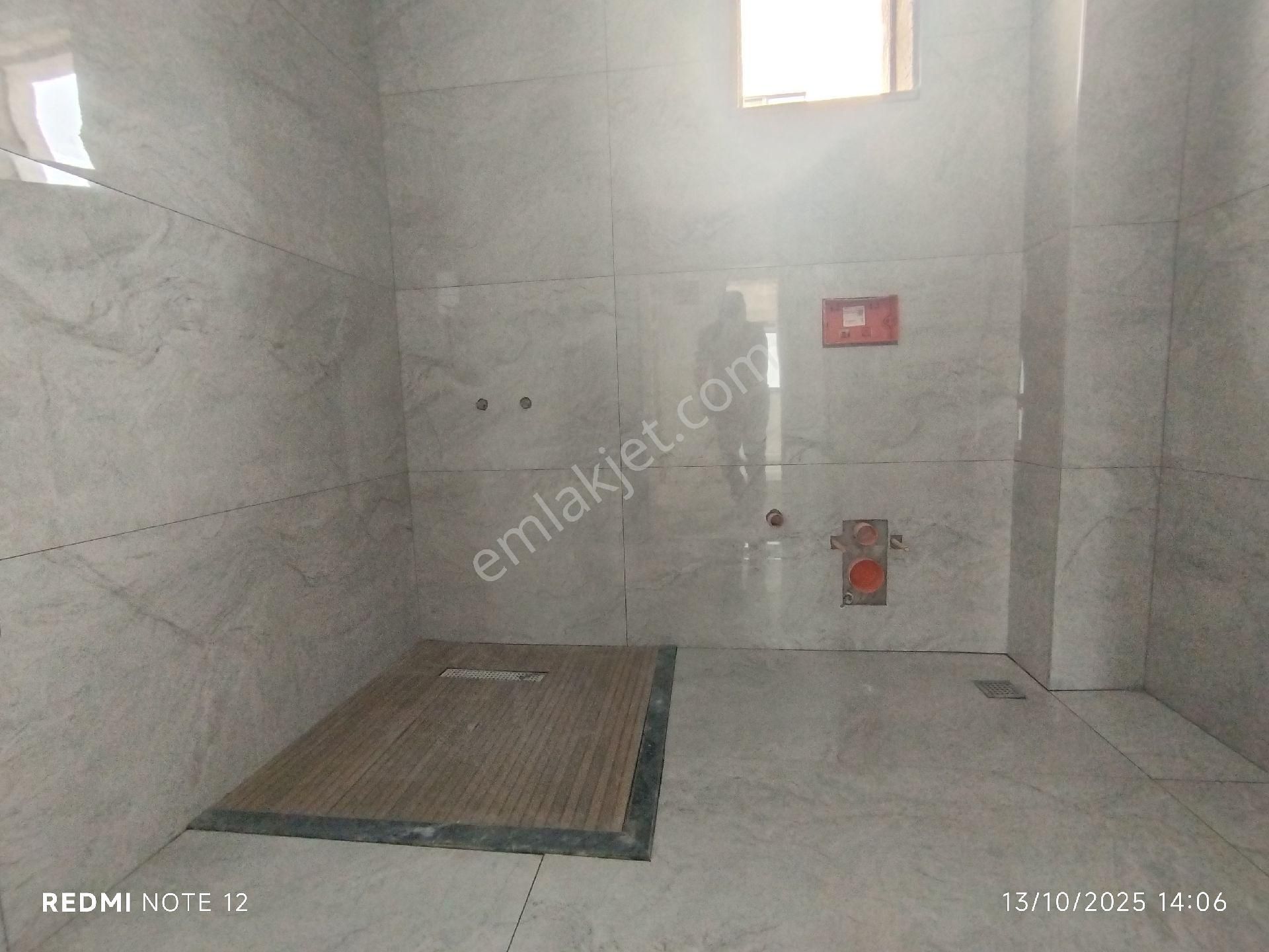 Çelik Yapı Gayrimenkul Den Ya Komple Yada Tek Tek Satılık - Görsel 24